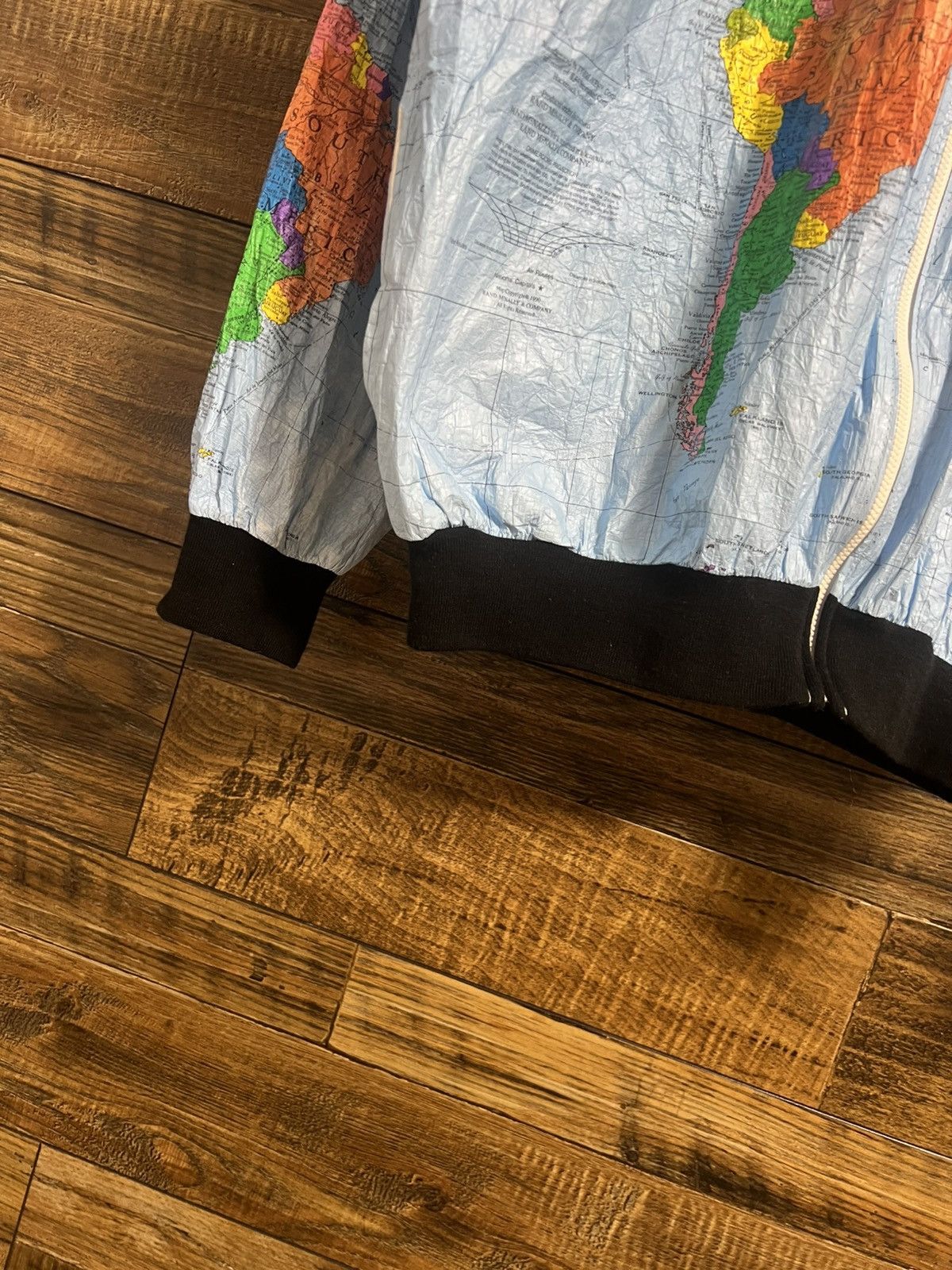 Vintage TY BREAKERS Vintage Wearin’ The World Tyvek Map 90s Jacket Size US L / EU 52-54 / 3 - 5 Thumbnail