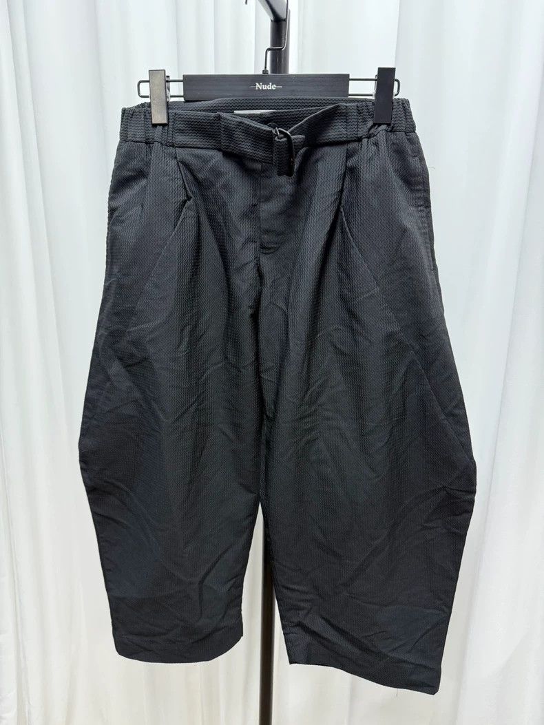 Issey Miyake Issey Miyake Black pleated three-dimensional structure cap Size 31" - 1 Thumbnail