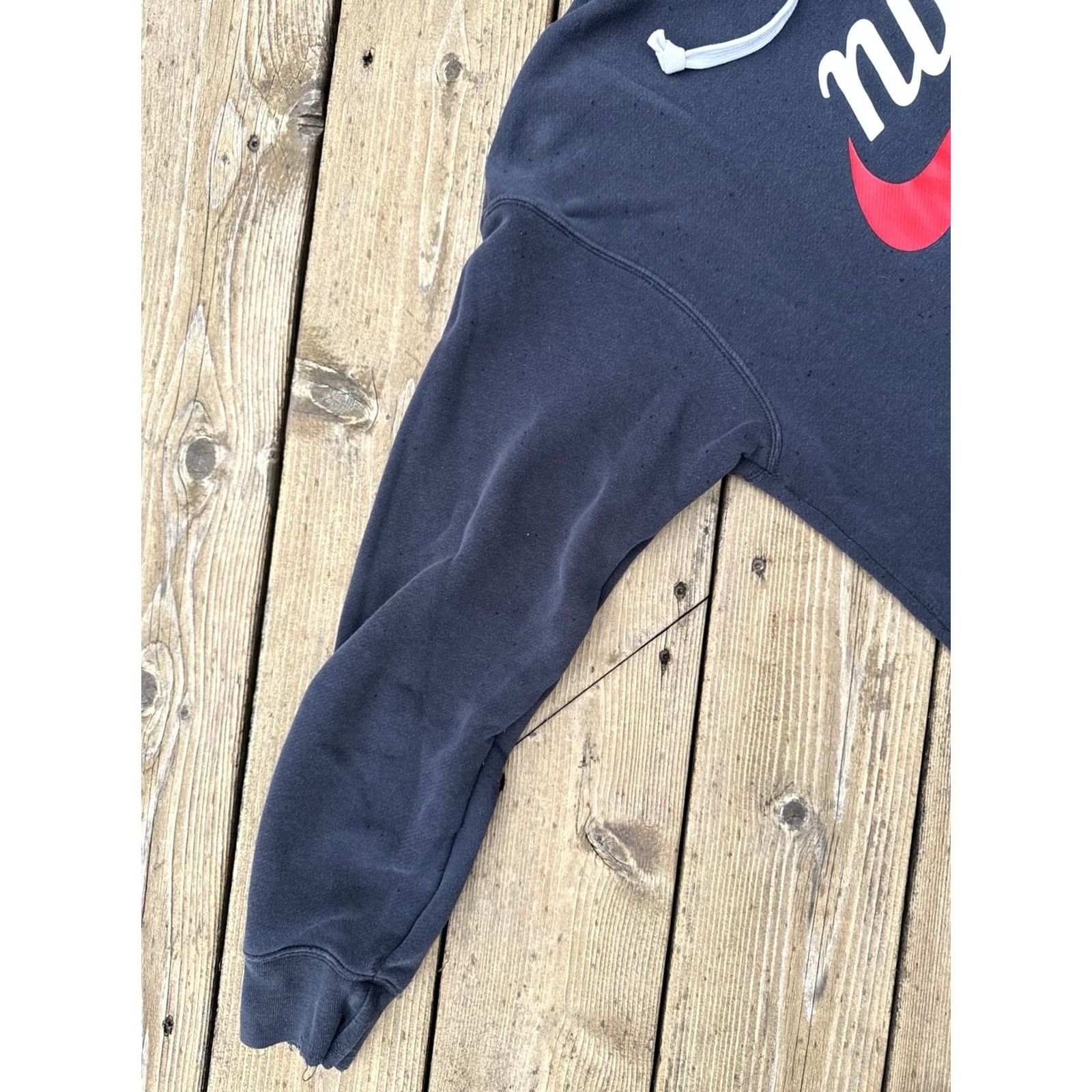 Nike Nike Hoodie Mens M Black Red Swoosh Logo Pullover French Terry Spell Out Size US M / EU 48-50 / 2 - 4 Thumbnail