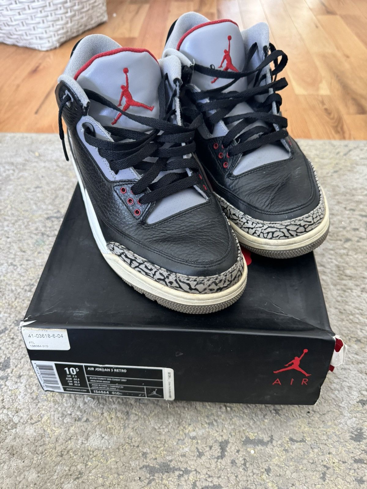 Jordan Brand Nike Air Jordan Retro “Black Cement” M10.5 Size US 10.5 / EU 43-44 - 1 Thumbnail