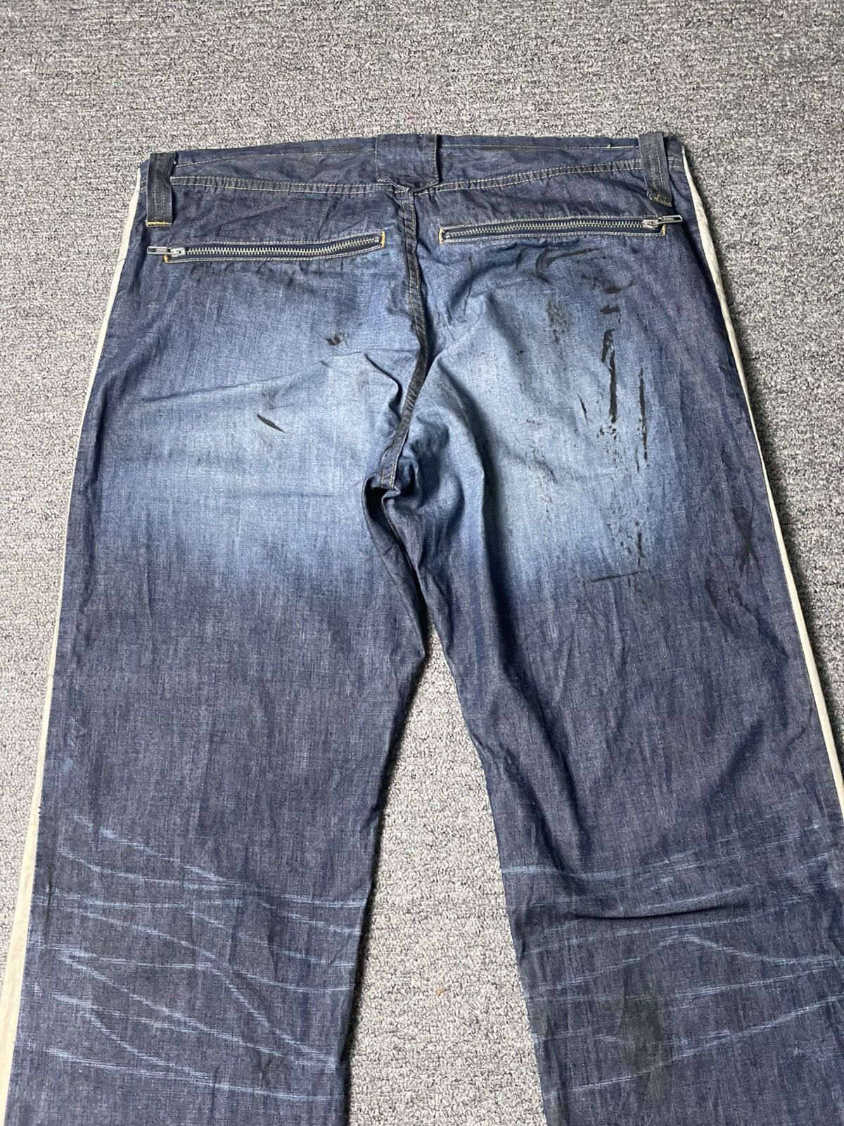 CABANE de ZUCCa × Japanese Brand × Vintage Cabane De Zucca Side Tape Pattern Jeans (104) Size US 34 / EU 50 - 11 Thumbnail