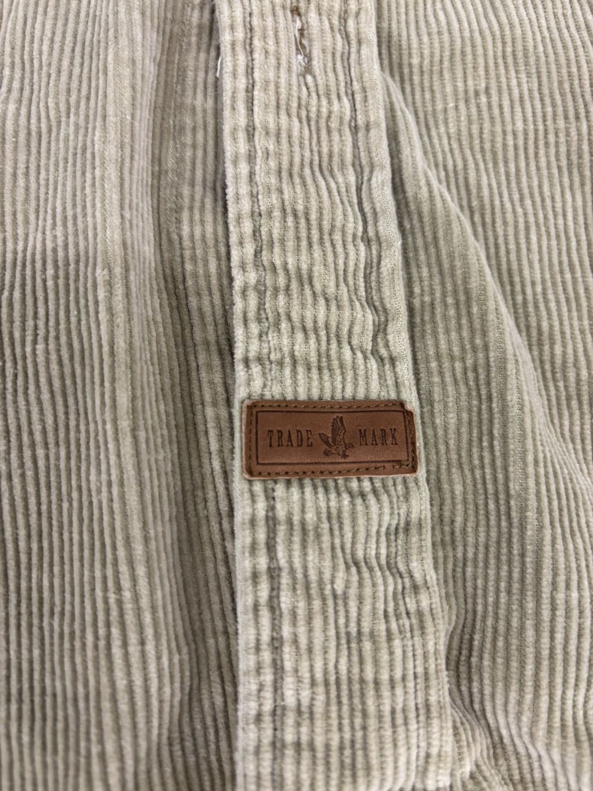 American Eagle Outfitters × Vintage Vintage American eagle outfitters corduroy shirt Size US L / EU 52-54 / 3 - 4 Thumbnail