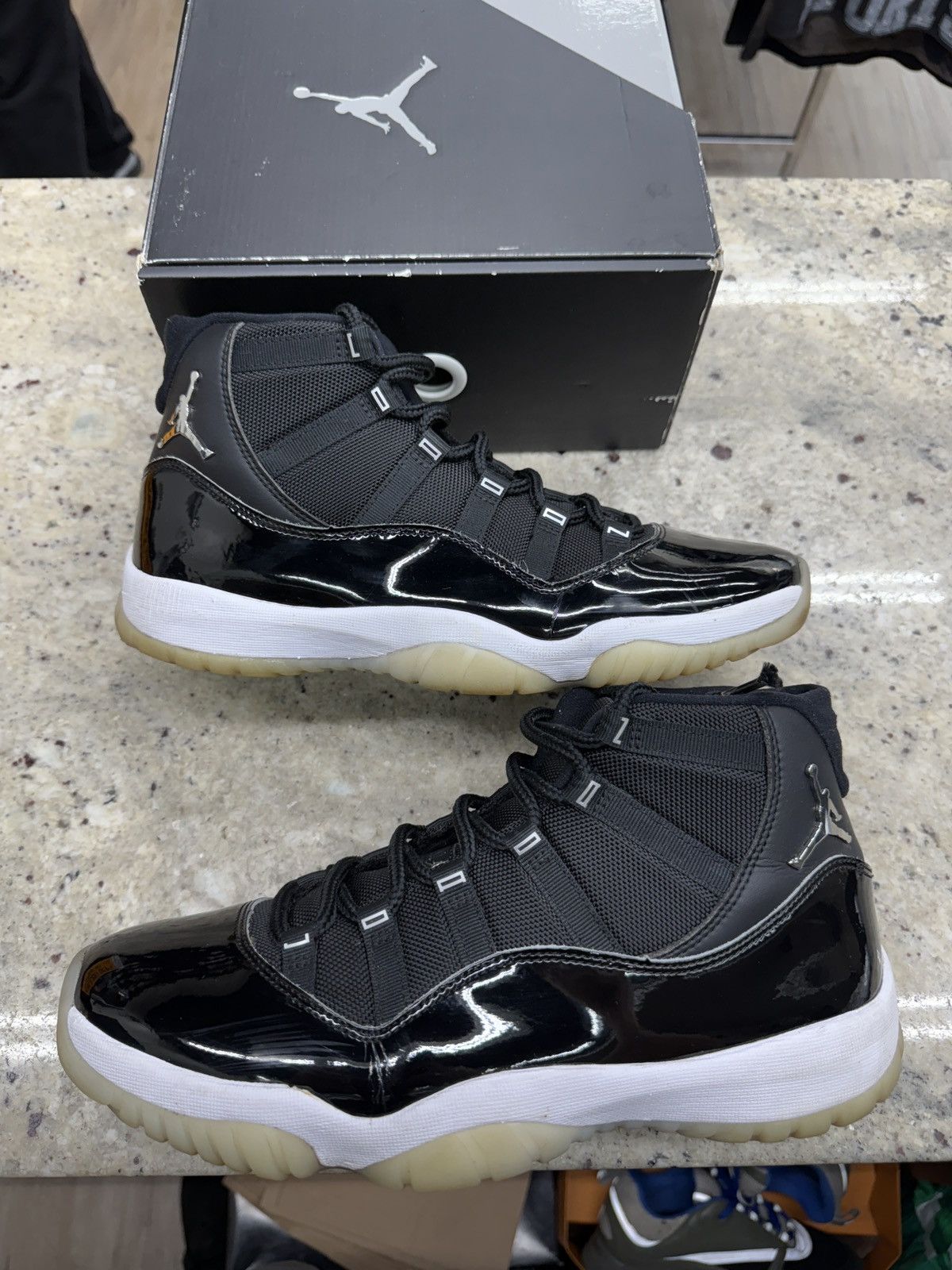 Air Jordan Retro 11 Jubliees