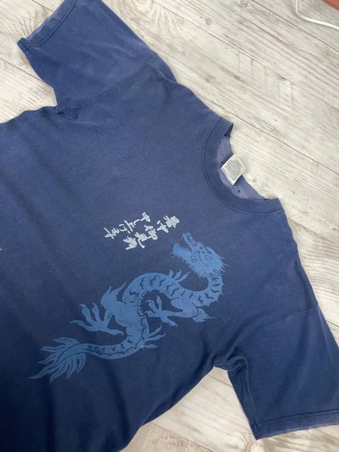 Vintage Vintage Robbie Williams 2001 T-Shirt Dragon Japan Tour Y2K Size US L / EU 52-54 / 3 - 3 Thumbnail