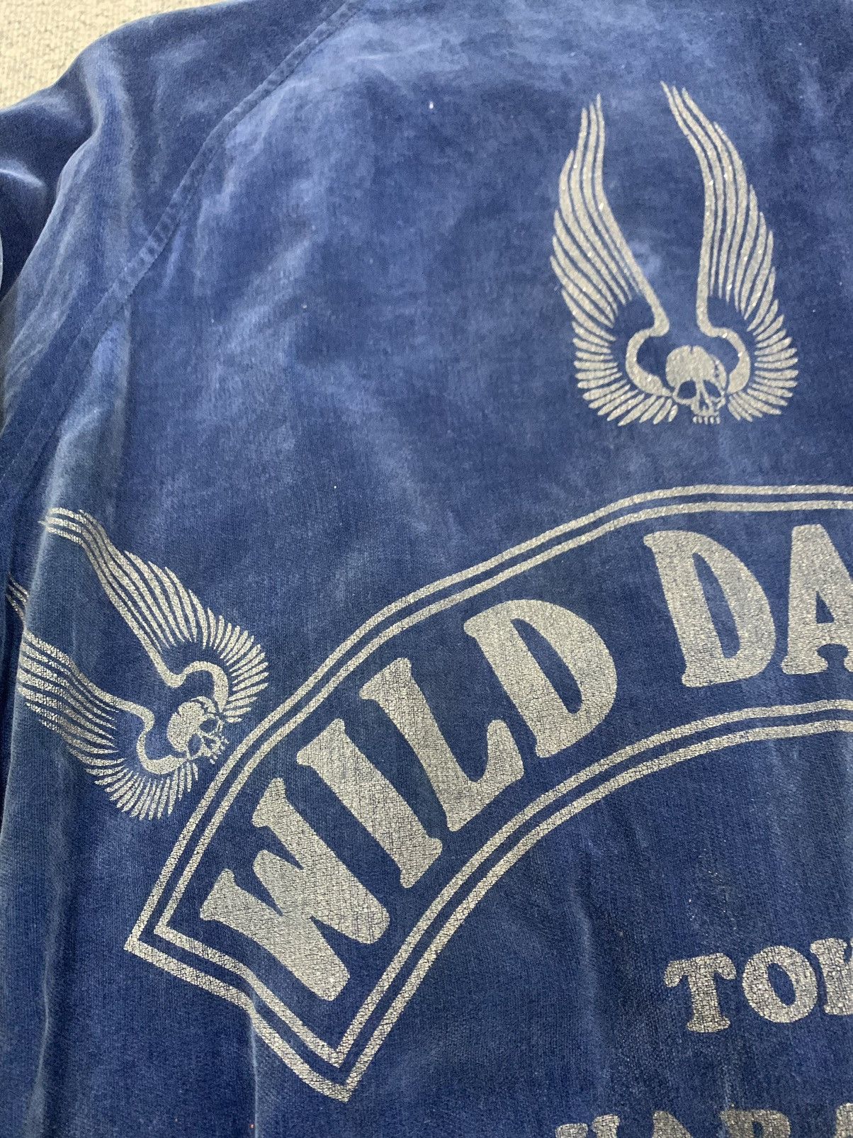 Japanese Brand × Velvet Wild Dancer Tokyo Harajuku Cool Blood Bros Velvet Like Jckt Size US L / EU 52-54 / 3 - 9 Thumbnail