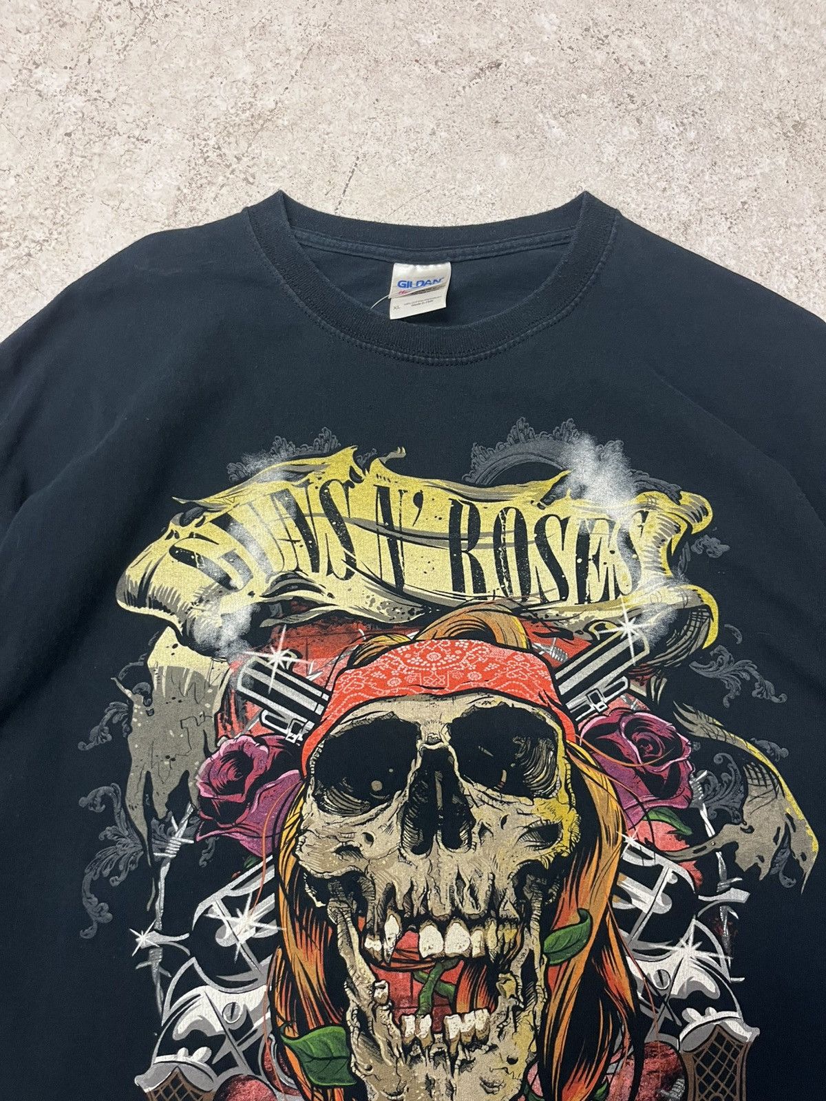 Band Tees Black guns n’ roses 2013 tour shirt Size US XL / EU 56 / 4 - 1 Thumbnail