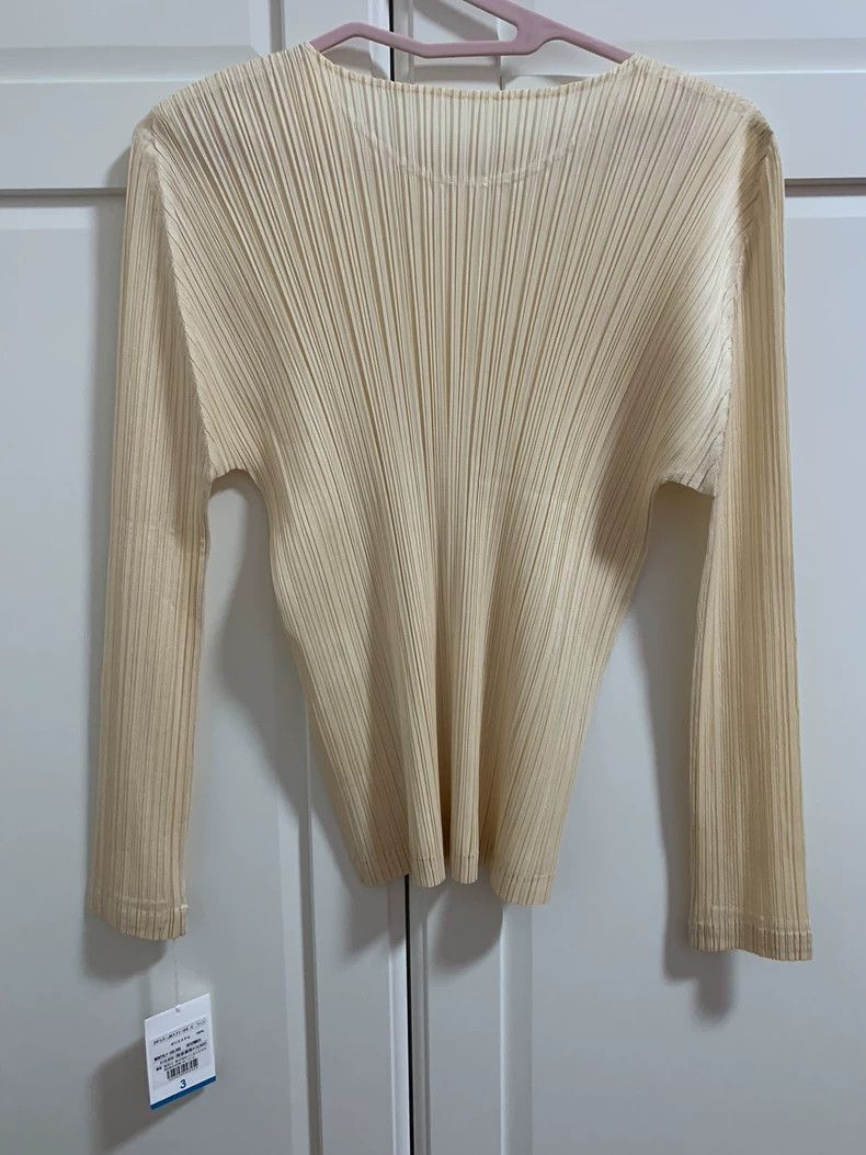 Issey Miyake issey miyake size:3 Ivory long-sleeved top 2506-Nextarrow Size XXS / US 00 / IT 34 - 3 Thumbnail