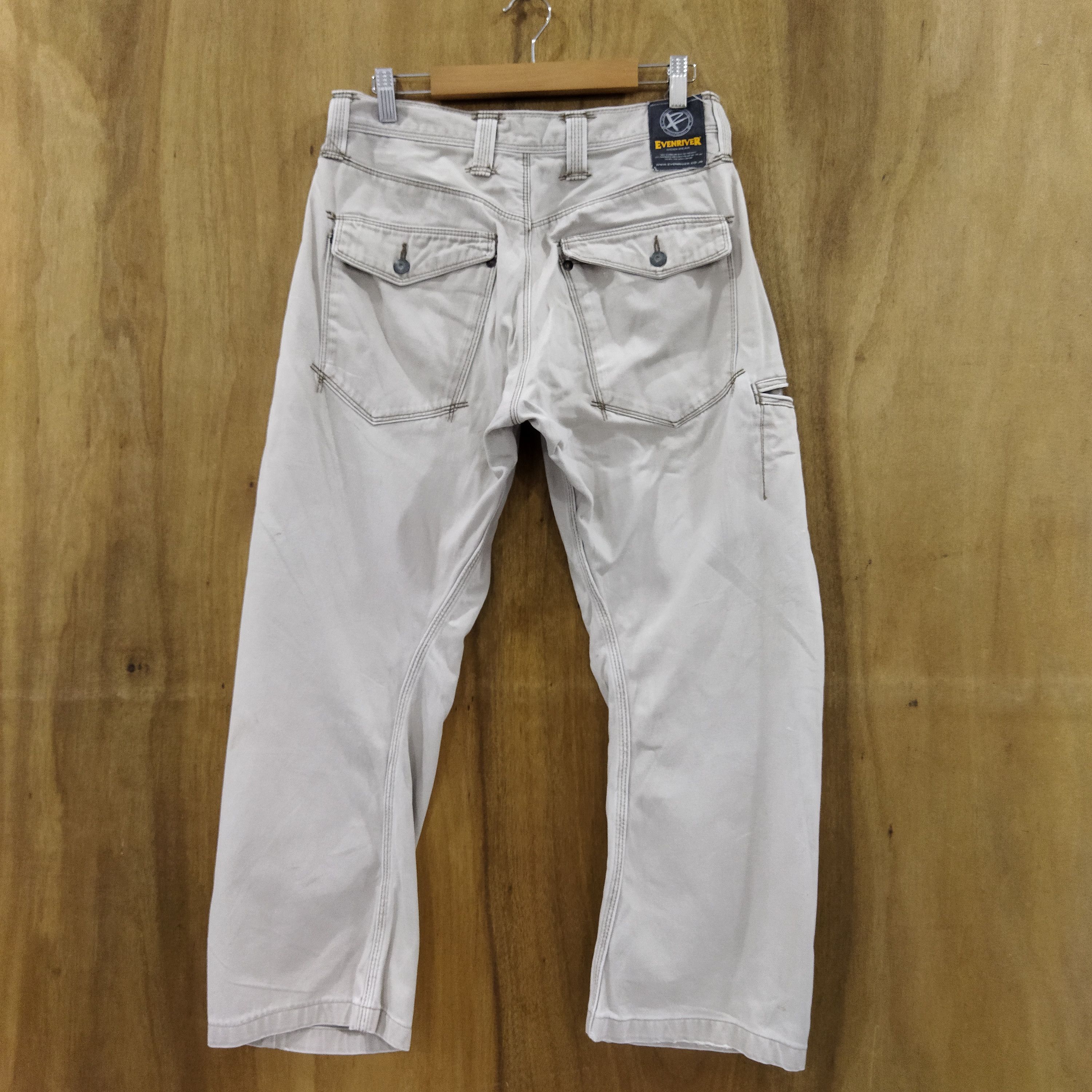 Japanese Brand EVENRIVER FADED DARK CREAM CARGO PANTS Size US 30 / EU 46 - 7 Thumbnail