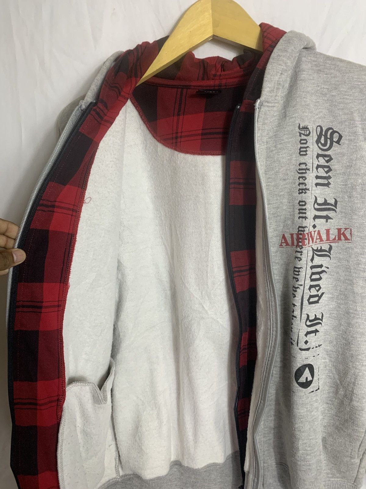 Japanese Brand Airwalk Doublelayer Zip style Size US M / EU 48-50 / 2 - 8 Thumbnail