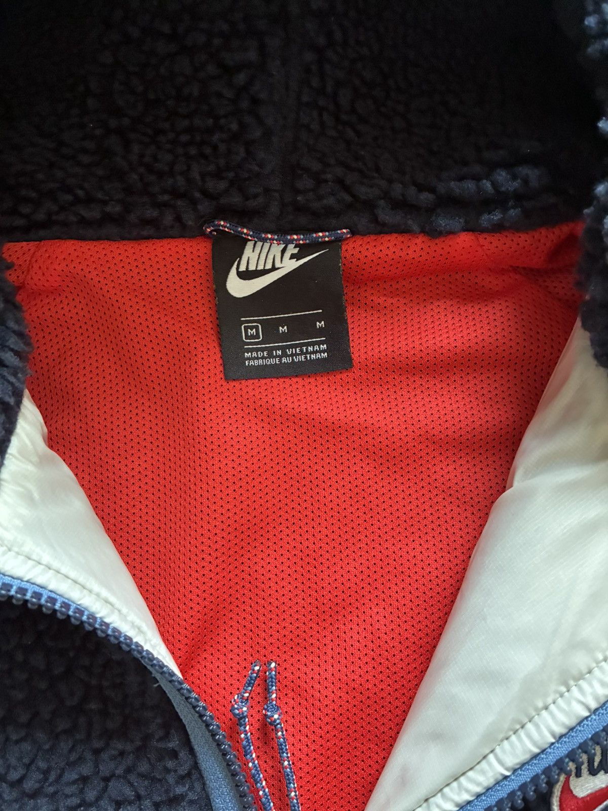 Nike Nike Quilted Hooded Sherpa Fleece Jacket Size US M / EU 48-50 / 2 - 2 Thumbnail