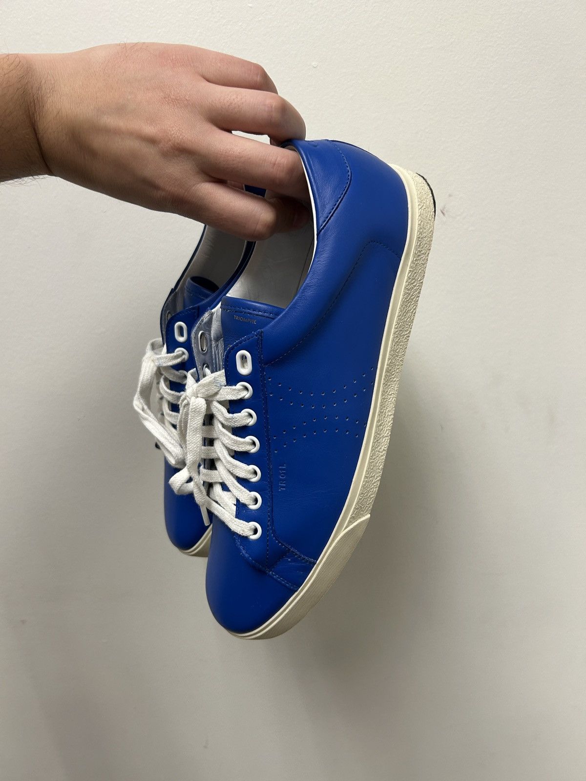 Celine WB! Triomphe Logo Perforated Sneakers Size US 9 / EU 42 - 3 Thumbnail