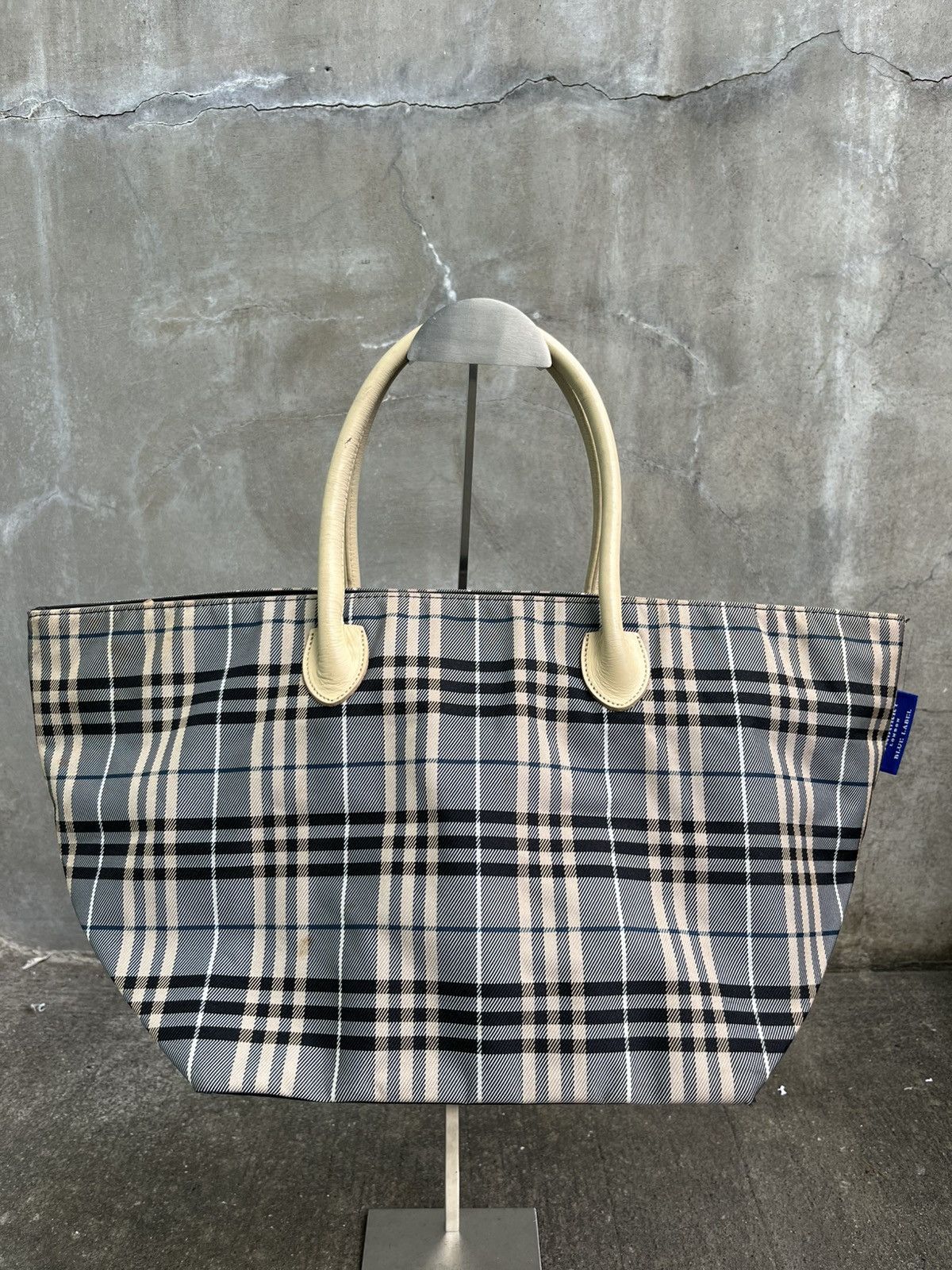 Burberry Blue Label Nova Check Hand Bag Size ONE SIZE - 1 Thumbnail