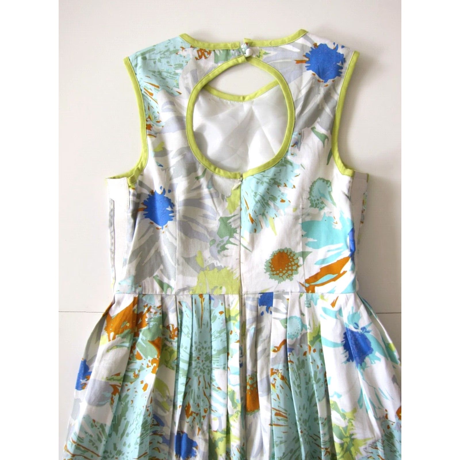 Vintage VINTAGE London Times Cotton Stretch White Blue Yellow Floral Sleeveless Empire Dress 6 Size M / US 6-8 / IT 42-44 - 5 Thumbnail