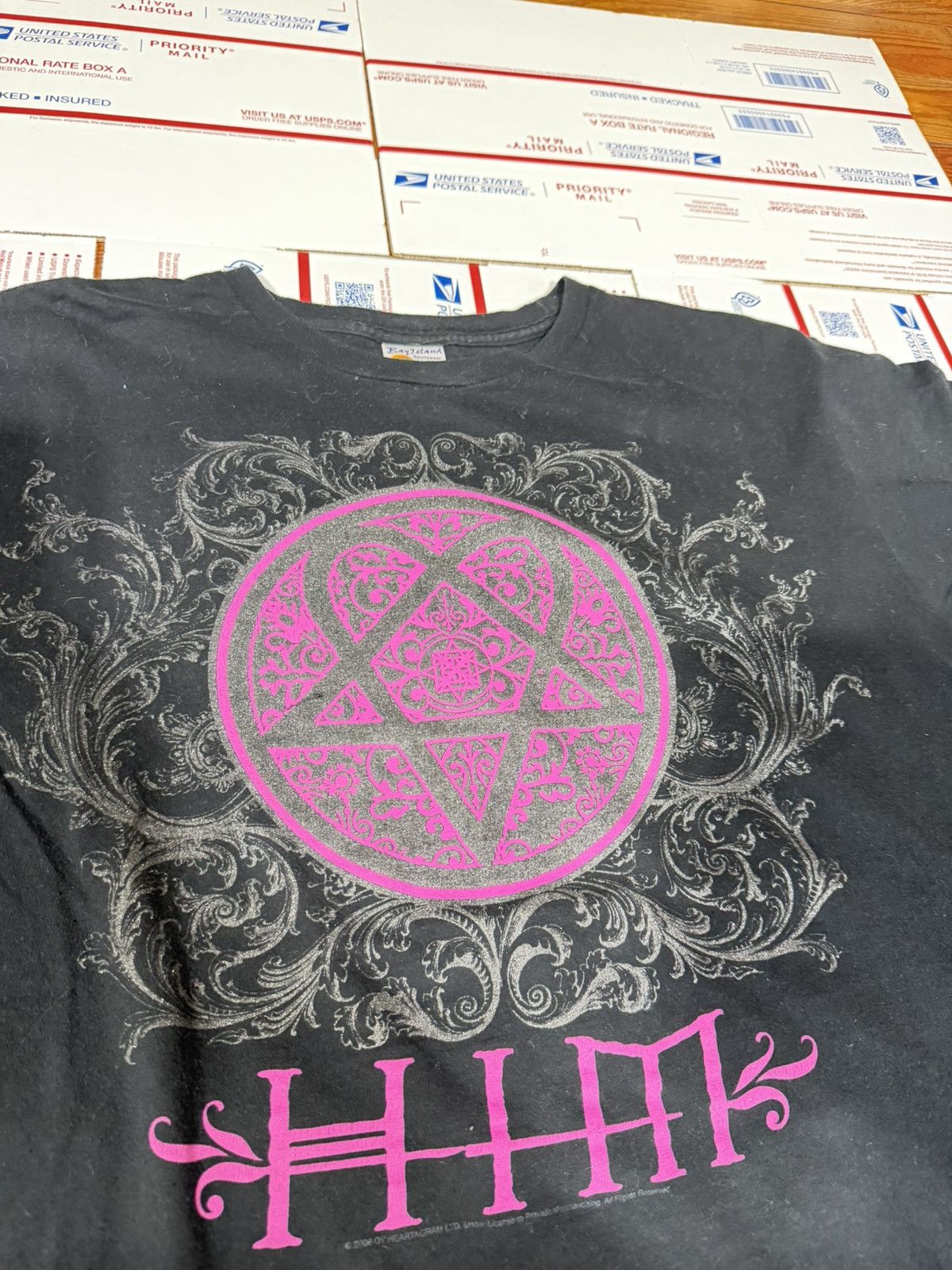 Vintage Vintage 2006 HIM Heartagram Tee Size XL Size US XL / EU 56 / 4 - 2 Thumbnail