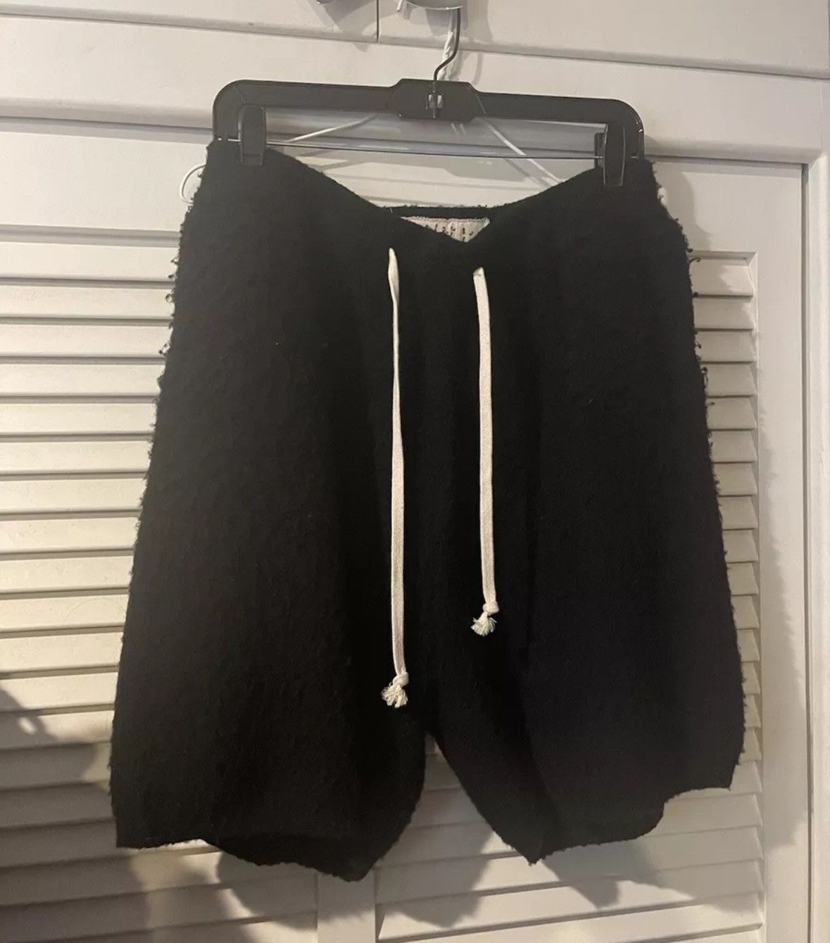 basketcase gallery Basket Case Gallery Sample Mohair Shorts Size Small Black Size US 29 - 1 Thumbnail