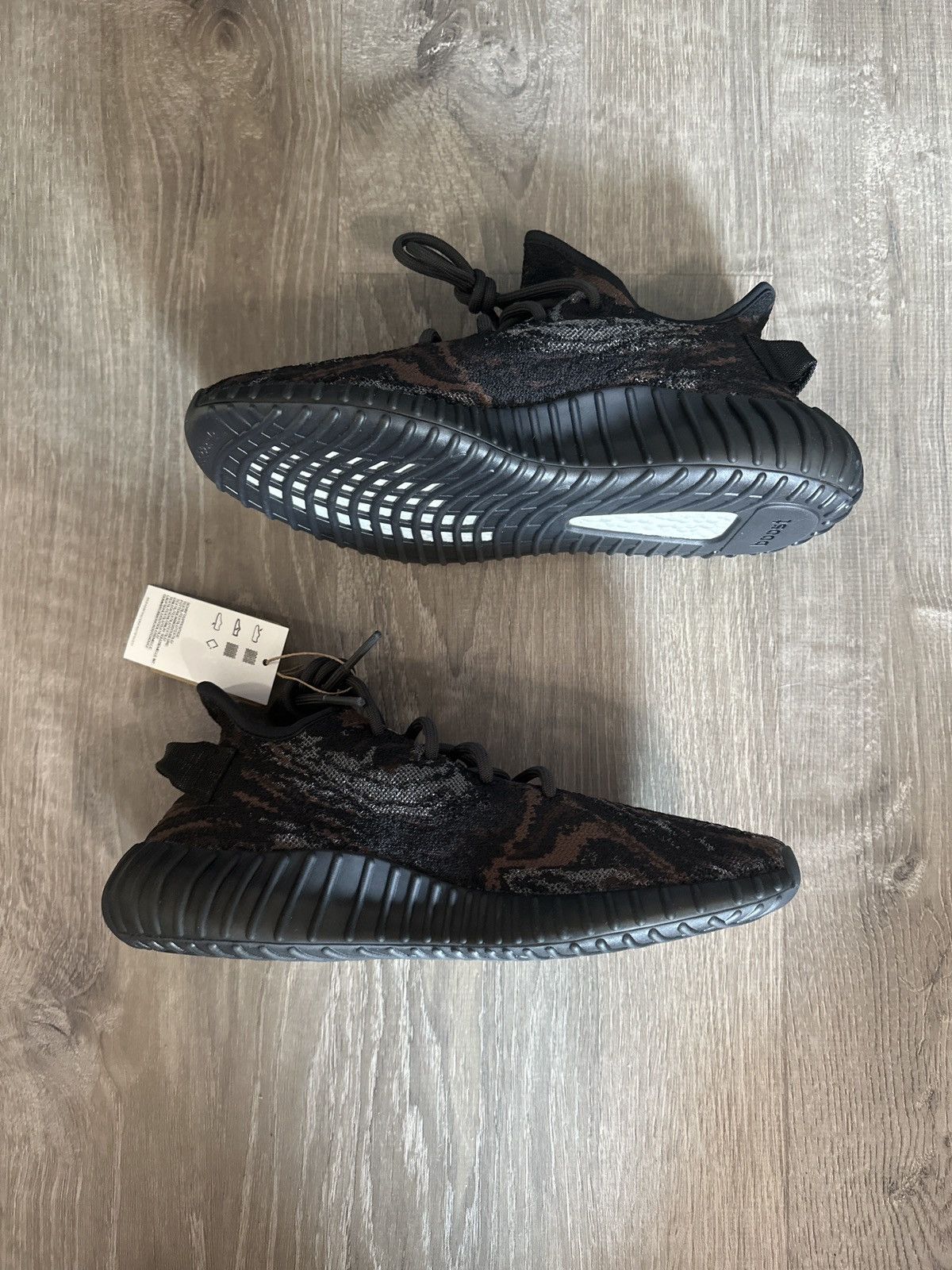 Yeezy Adidas YEEZY boost 350 v2 Mx rock Size US 8 / EU 41 - 3 Thumbnail