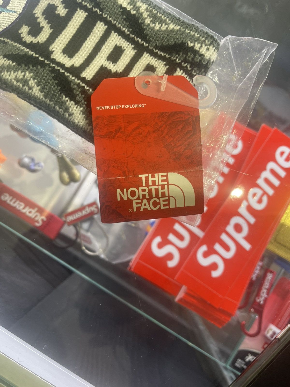 Supreme × The North Face Supreme X The North Face Size ONE SIZE - 4 Thumbnail