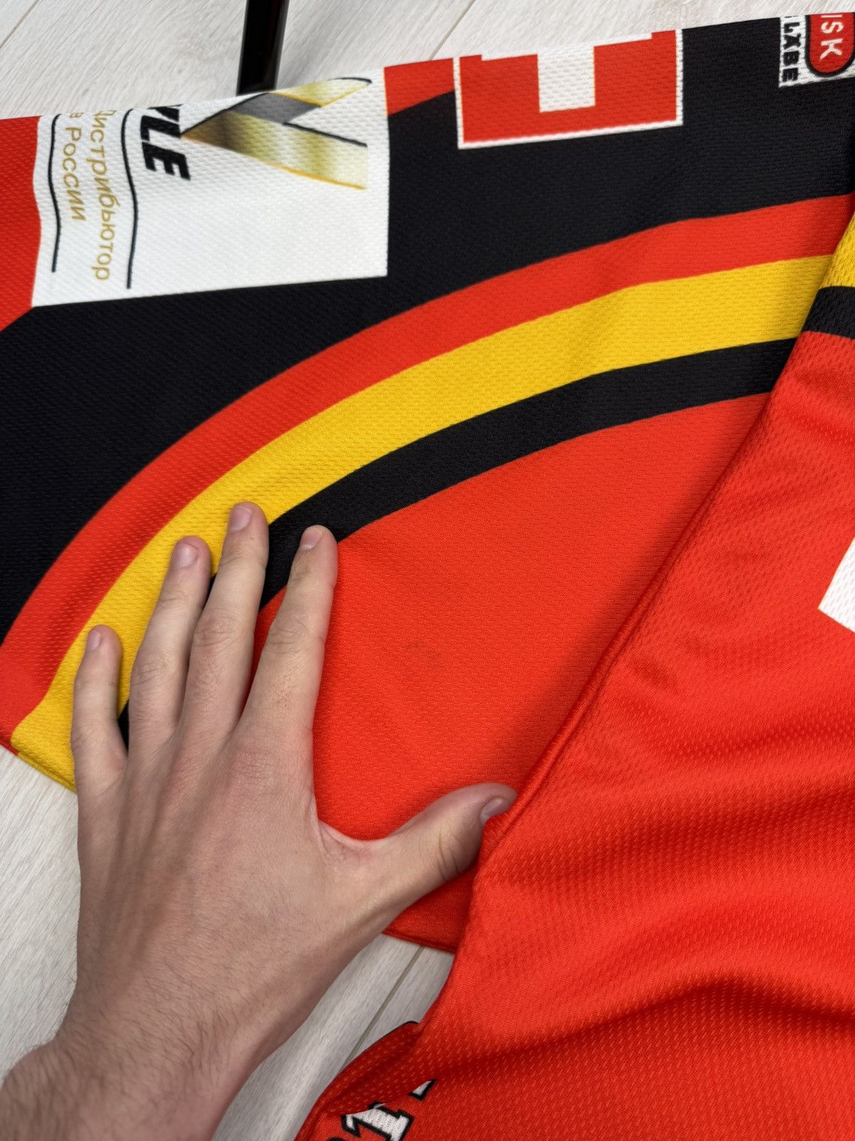 Other MATCHWORN SIGNED EHC BASEL 2012 ice hockey jersey Rare Size US XL / EU 56 / 4 - 8 Thumbnail
