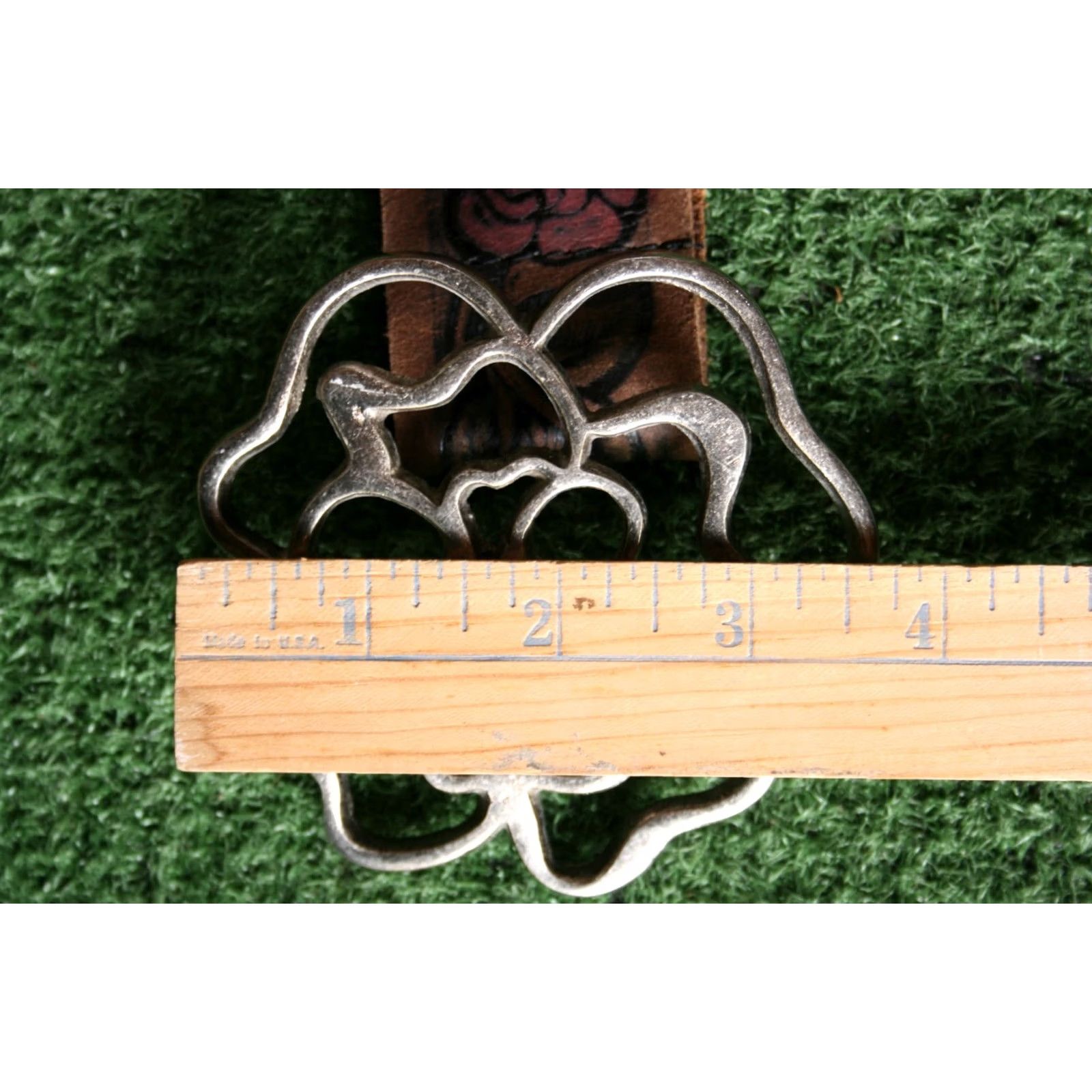 Vintage Floral Embossed Studded Leather Belt w/Attached Buckle Women's Sz. M (32-34) Brown Leather Belt Women Medium Floral Studded Belt Size ONE SIZE - 8 Thumbnail