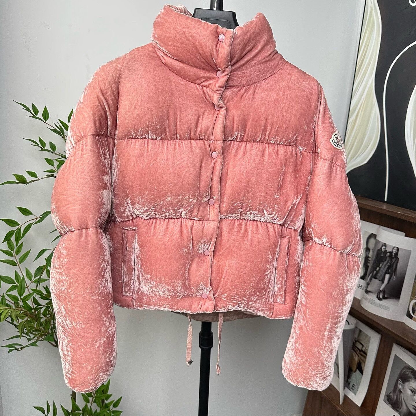 Moncler Moncler Velvet Down Pink Down Jacket XS Women Size XS / US 0-2 / IT 36-38 - 1 Thumbnail