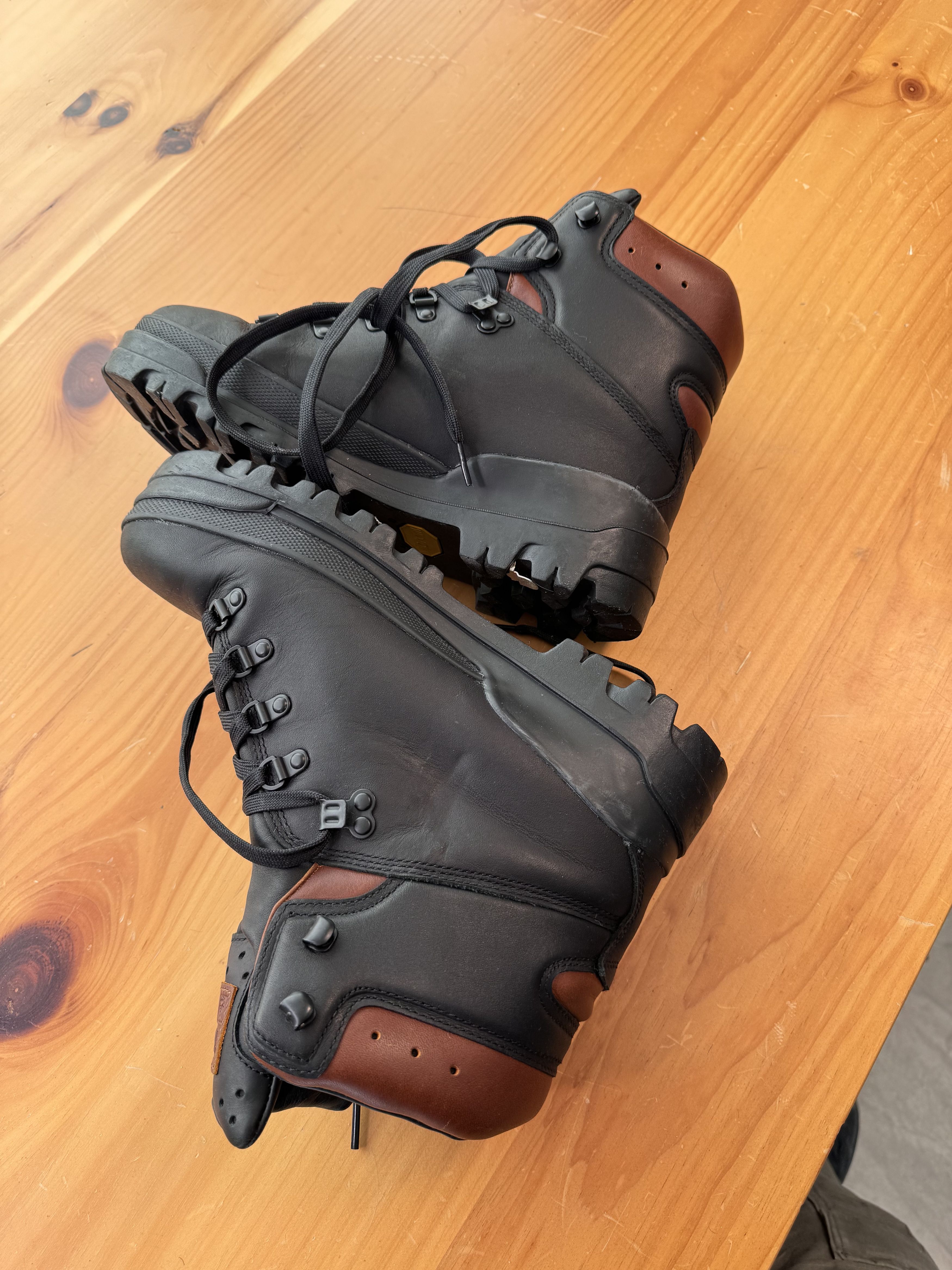 Timberland Timberland World Hiker Boot OG 'Black' Size US 8 / EU 41 - 8 Thumbnail