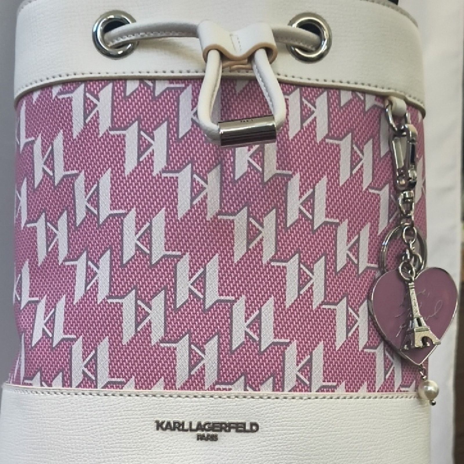 Karl Lagerfeld Like New Karl Lagerfield Paris Signature Leather Bucket Bag Size ONE SIZE - 9 Thumbnail