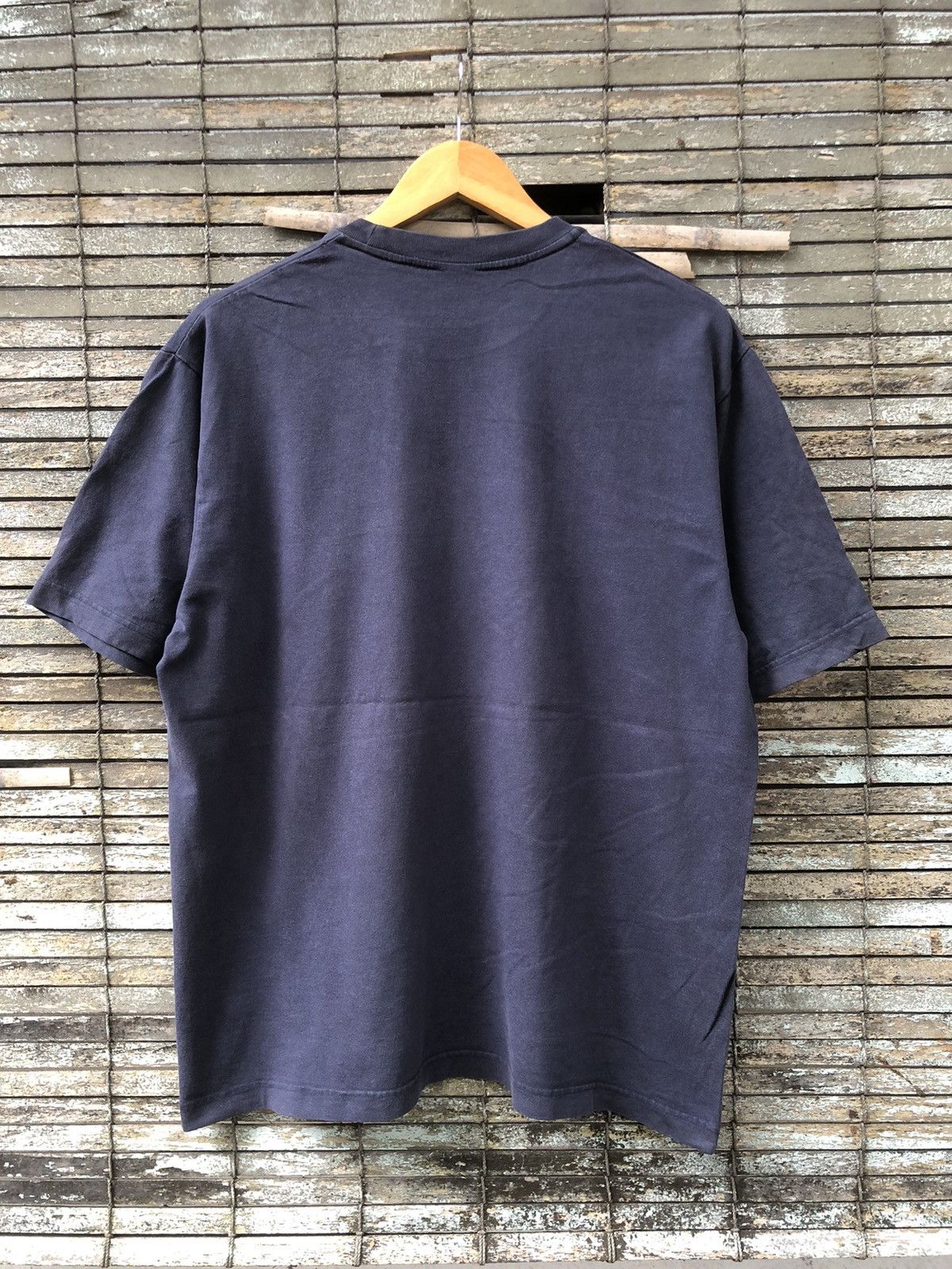 DKNY × Vintage Vintage 90s Sunfaded DKNY JEANS Centre Logo Tee Size US L / EU 52-54 / 3 - 7 Thumbnail