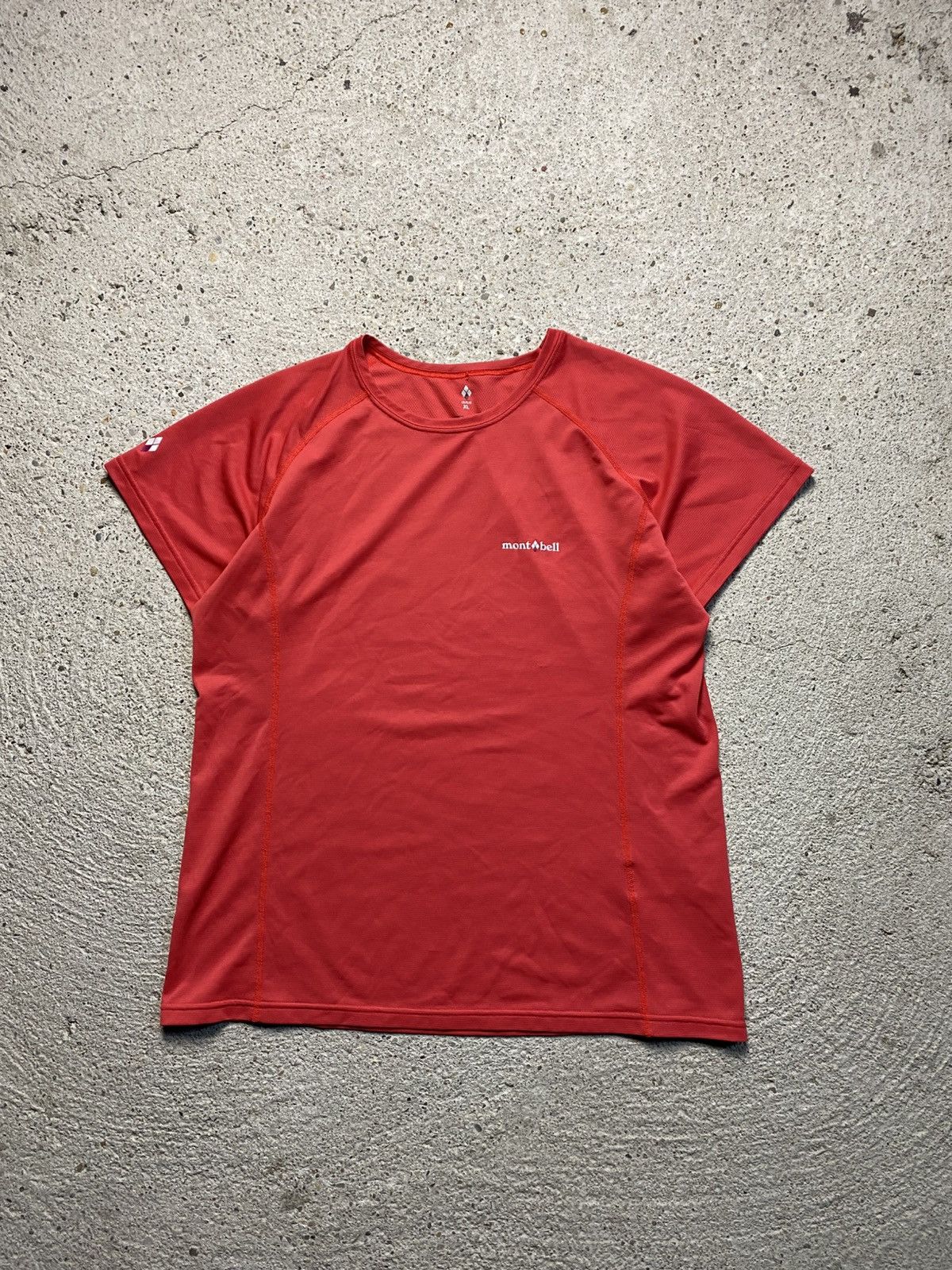 Montbell Montbell tshirt women mountains red Size L / US 10 / IT 46 - 1 Thumbnail