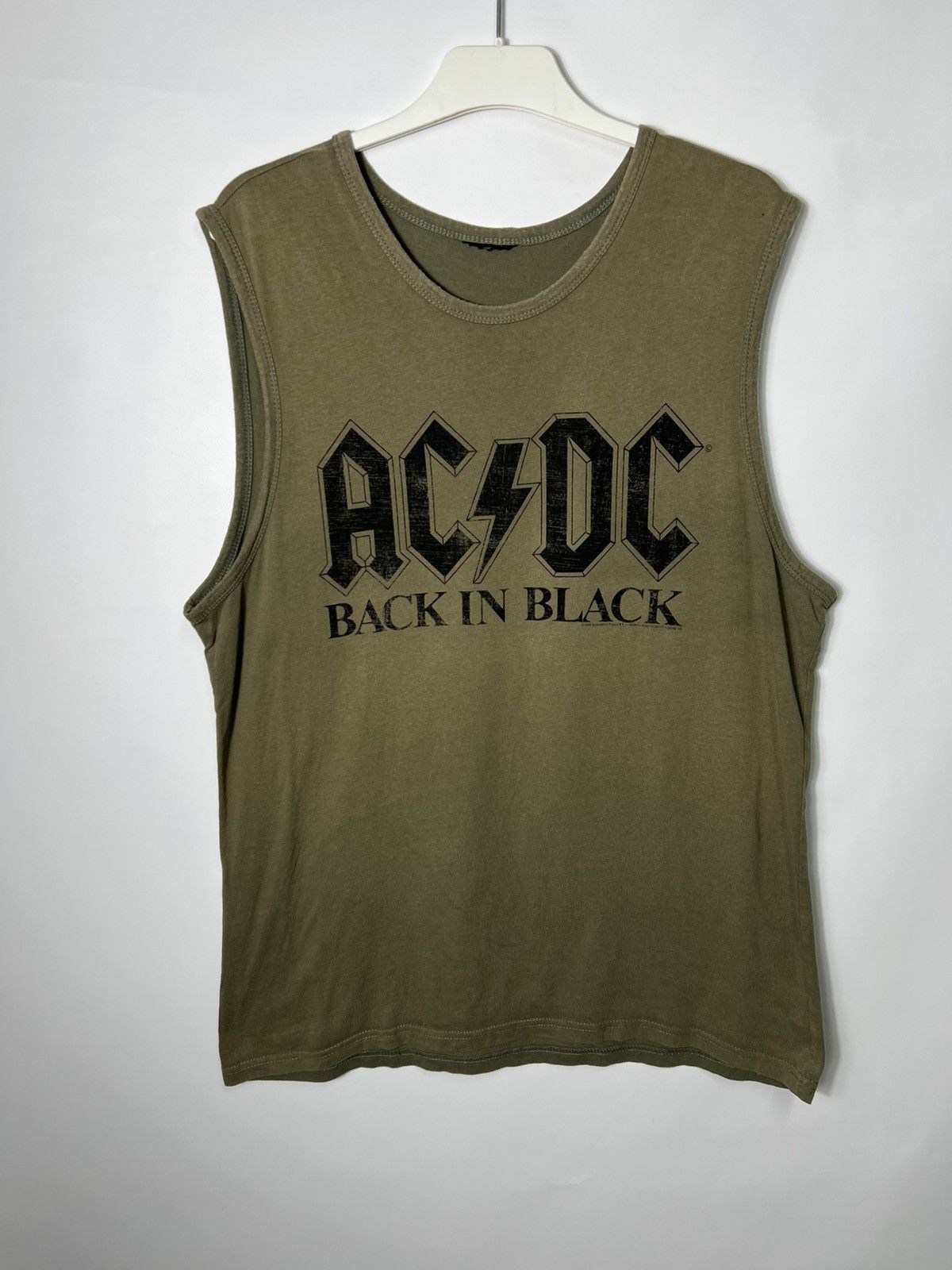 AC/DC Vintage band Rock Ac/Dc Back In Black Tour 2004 Tank Top Tee Size US L / EU 52-54 / 3 - 1 Thumbnail