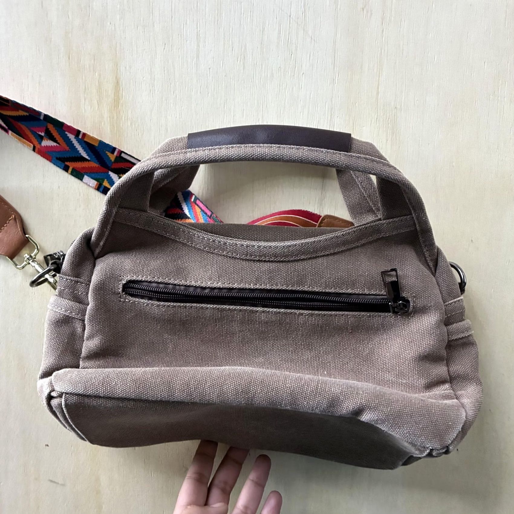 Vintage - Accuracy: Directly reflects the provided information about bag Size ONE SIZE - 4 Thumbnail