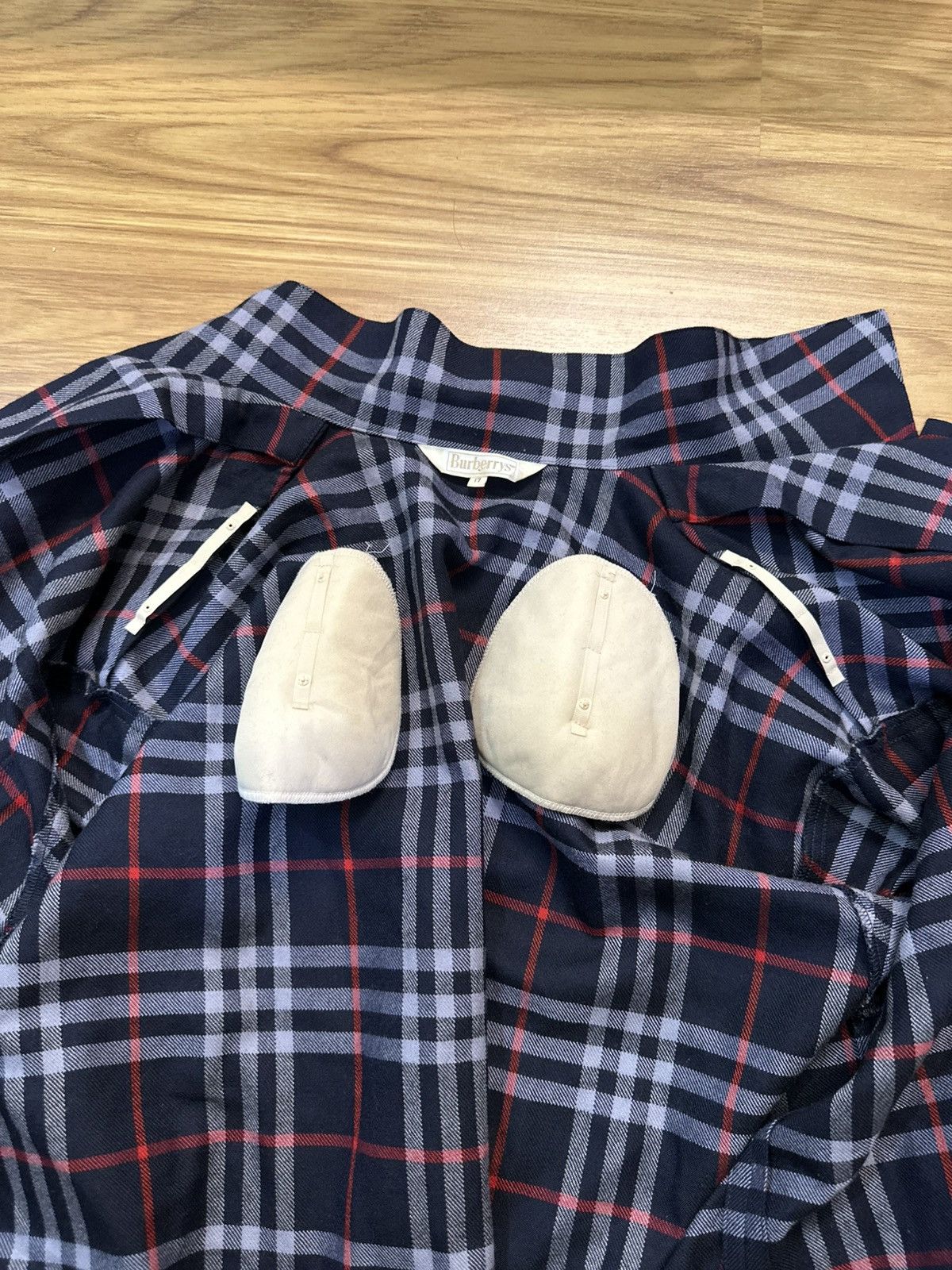 Burberry × Vintage 1990-Vintage Burberry Novacheck Padded Shoulder Button Up Size US M / EU 48-50 / 2 - 16 Thumbnail