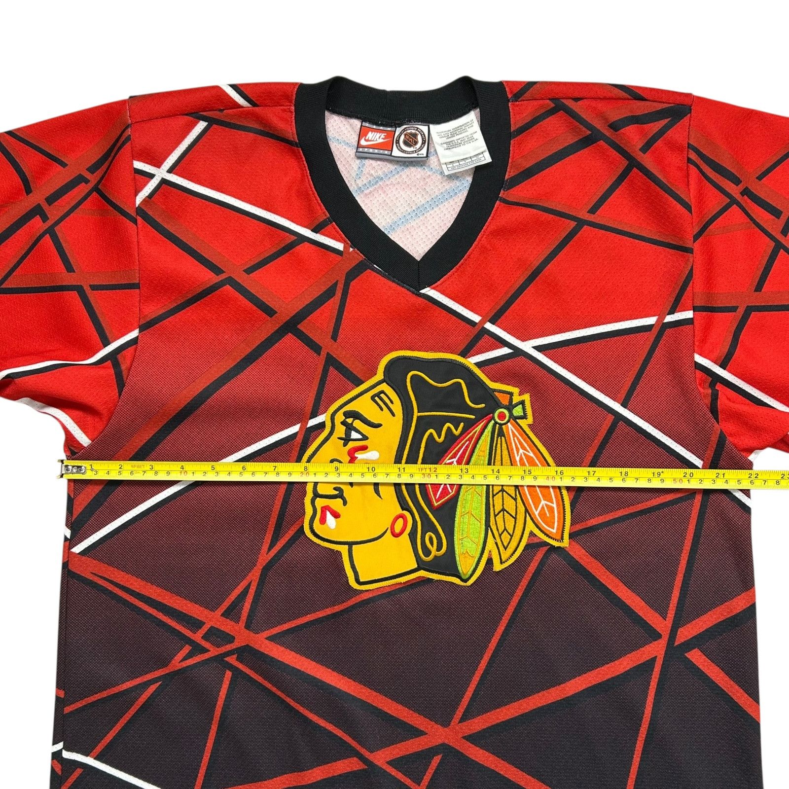 NHL VTG 90s 00s CHICAGO BLACKHAWKS NIKE AOP HOCKEY JERSEY SIZE S Size US S / EU 44-46 / 1 - 9 Thumbnail