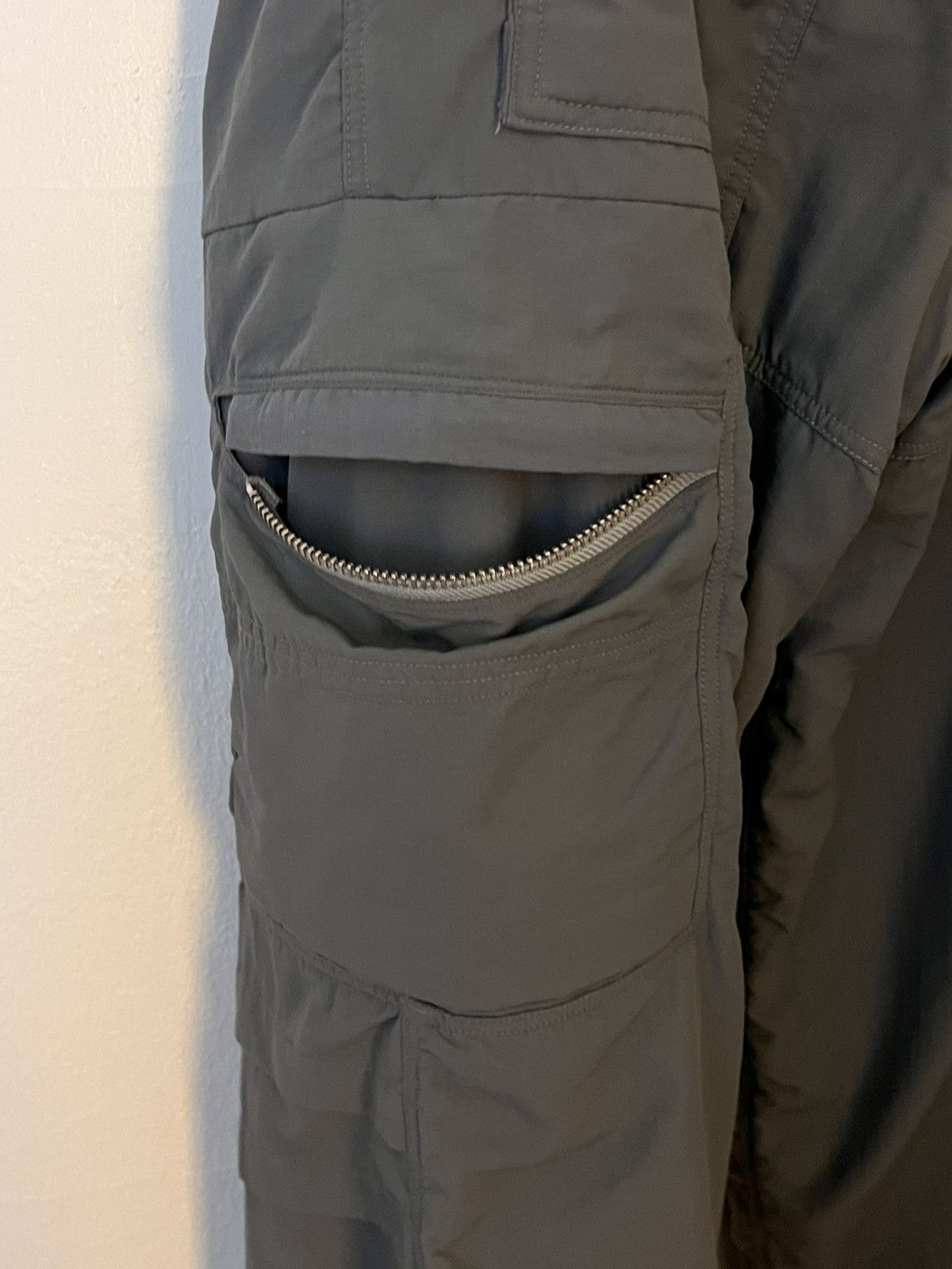 Bryan Jimenez Bryan Jimenez Nylon Station Trousers Size US 35 - 10 Thumbnail
