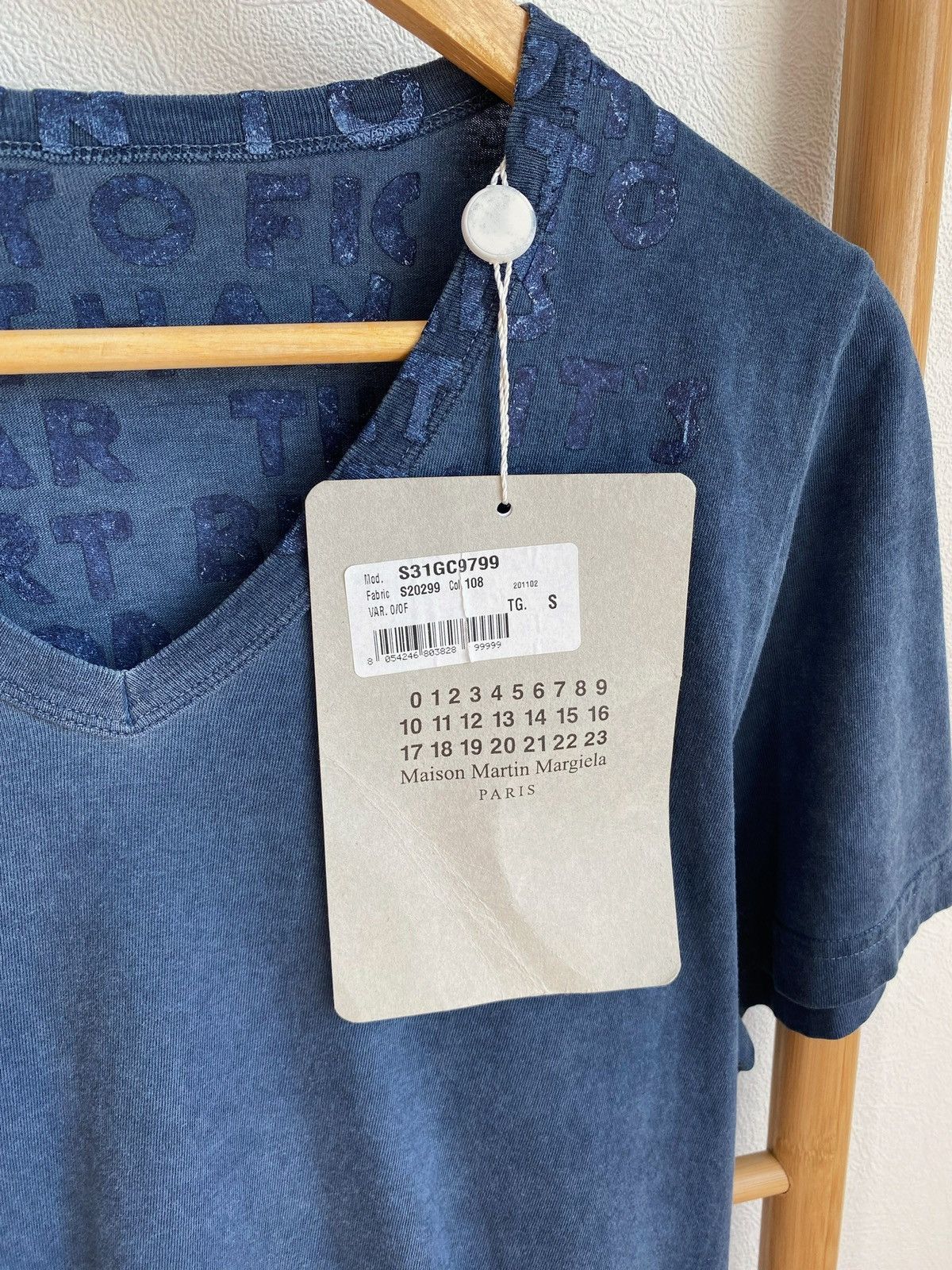 Maison Margiela MAISON MARTIN MARGIELA AIDS garment dyed v- neck t-shirt Size US S / EU 44-46 / 1 - 8 Thumbnail