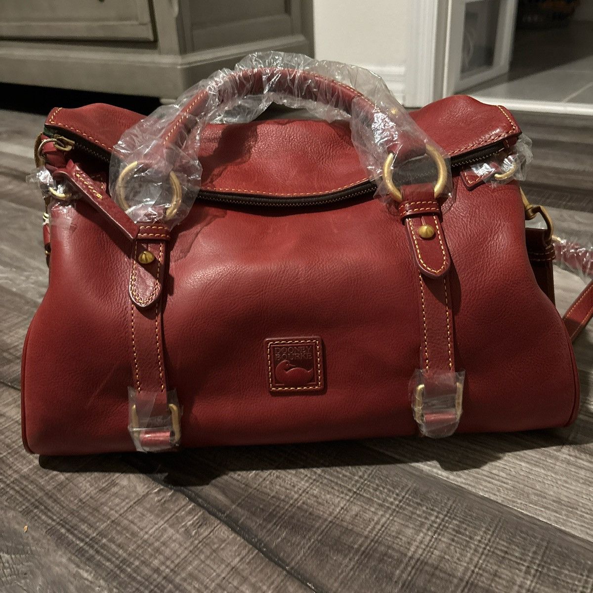 Dooney & Bourke Red dooney and burke satchel bag. Size ONE SIZE - 1 Thumbnail