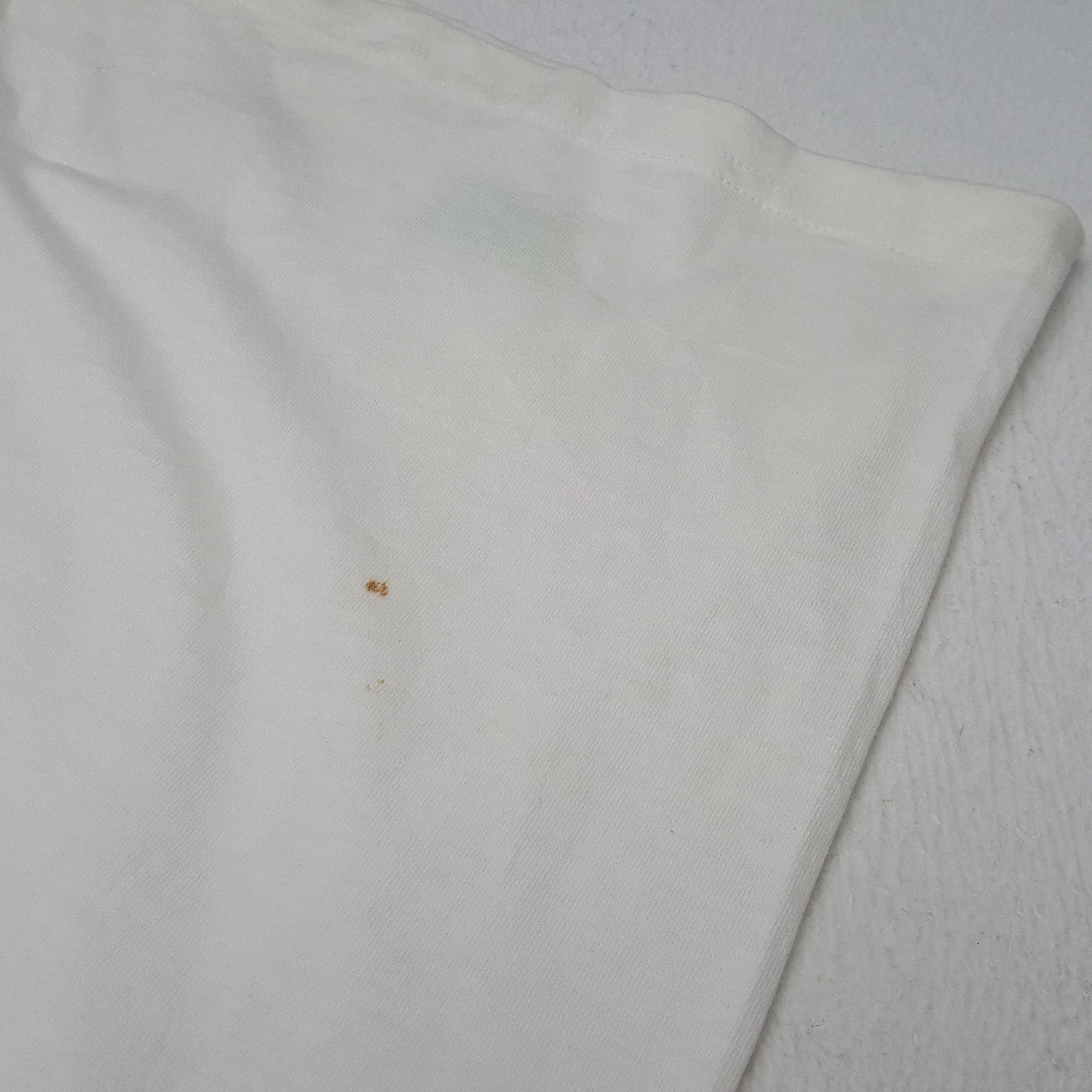 Bugle Boy Bugle Boy Surfing Style Vintage Tshirt RR22 Size US L / EU 52-54 / 3 - 9 Thumbnail