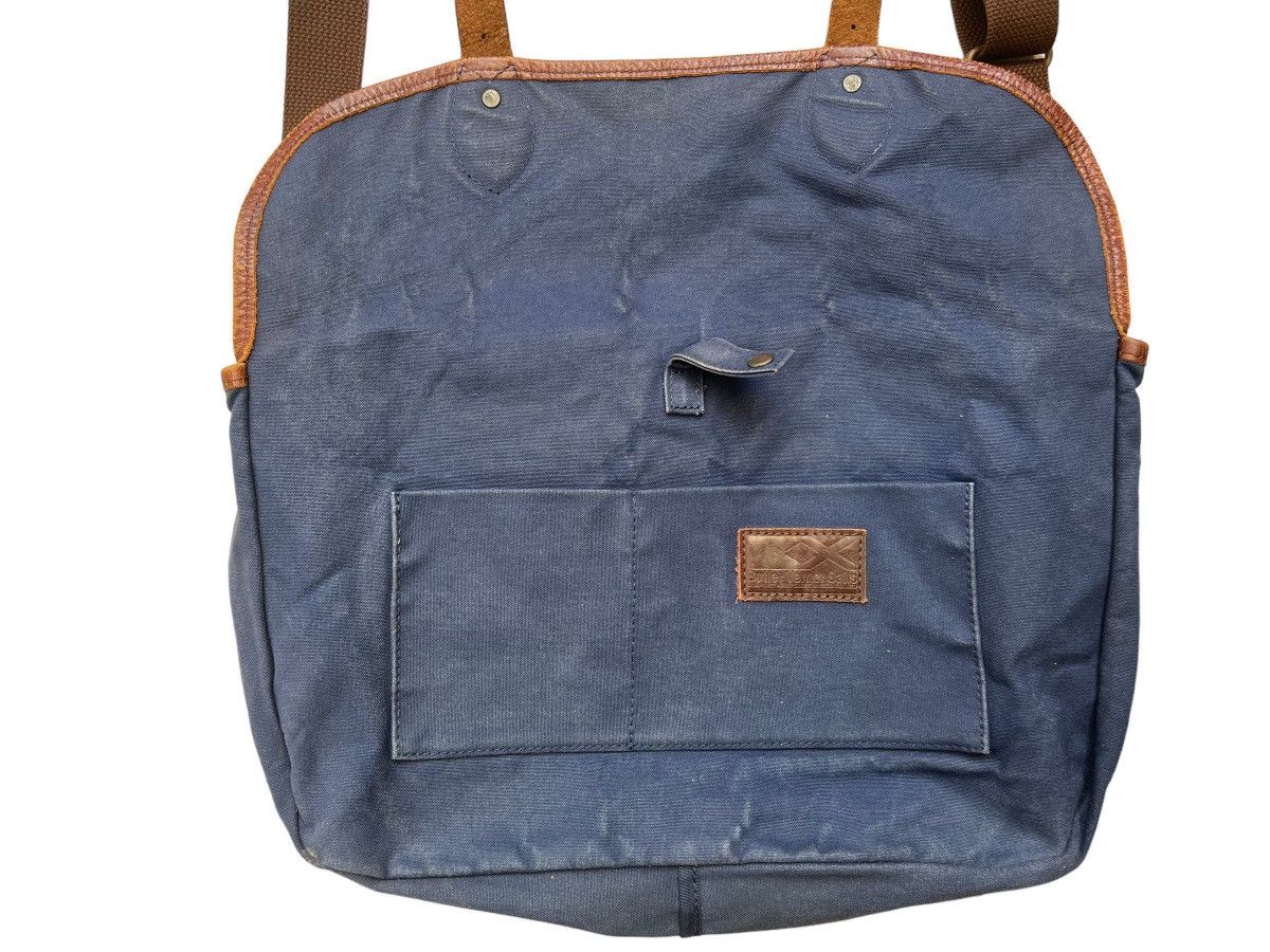 Japanese Brand Butler Verner Sails Japan Sun Faded Waxed Messenger Bag Size ONE SIZE - 20 Thumbnail