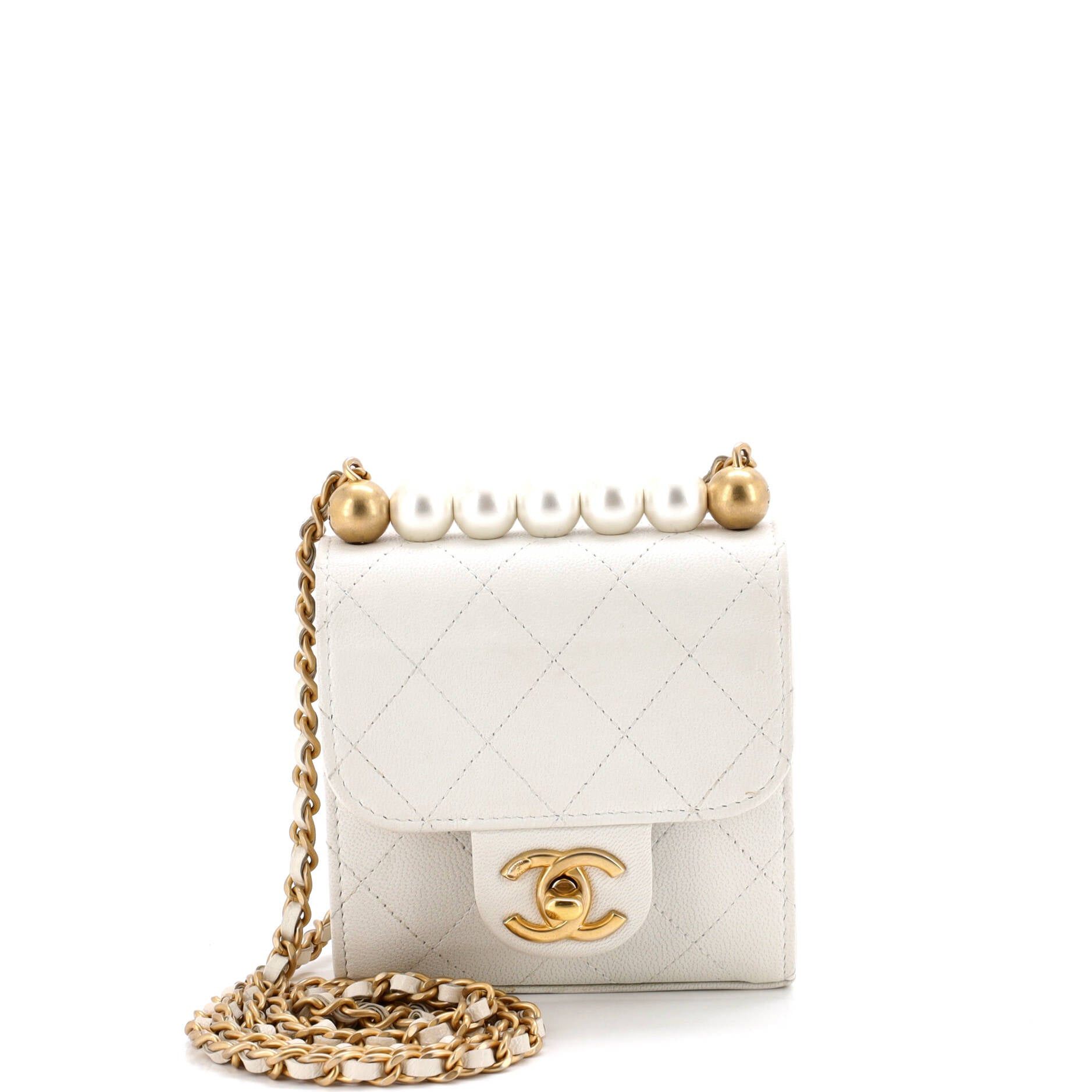 Chanel Chic Pearls Flap Clutch with Chain Size ONE SIZE - 1 Thumbnail