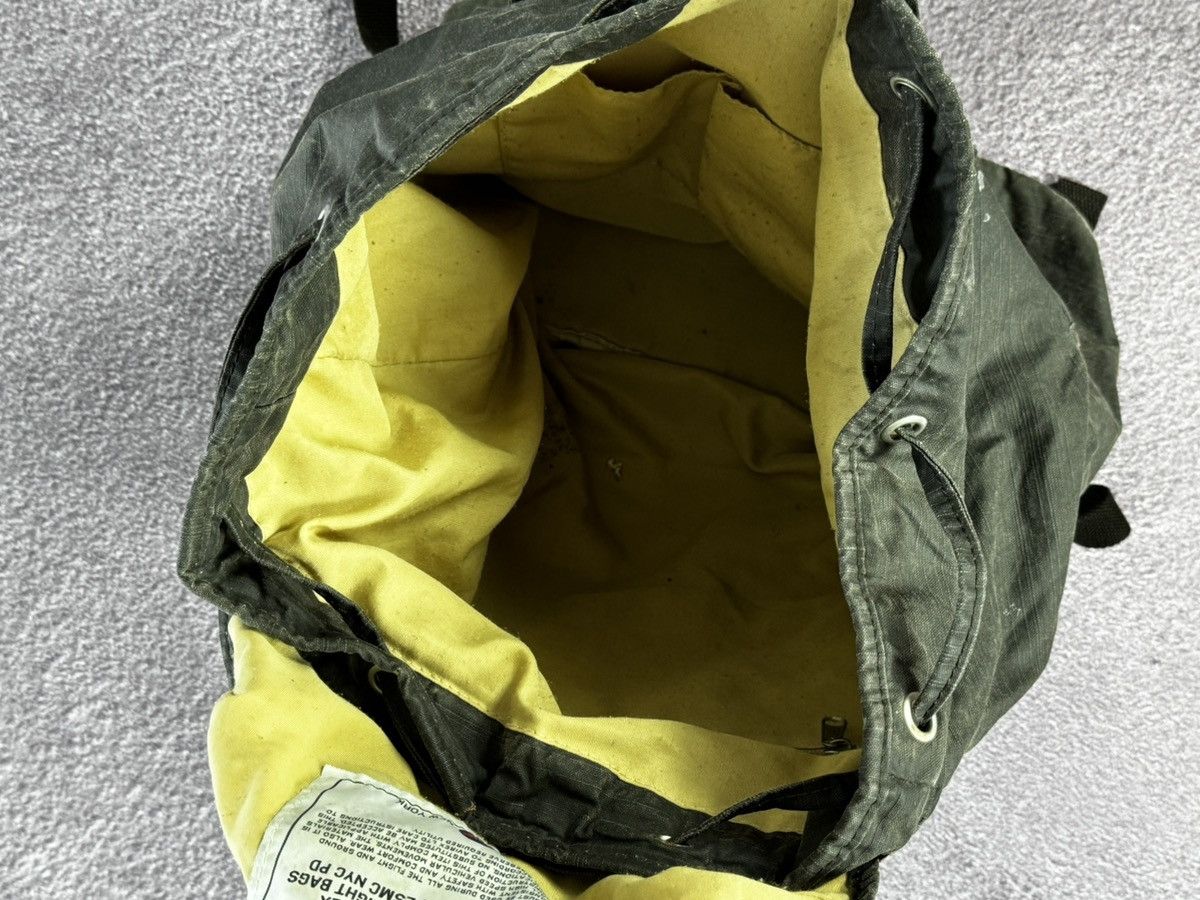 Avirex AVIREX Leather 90s Vintage Rare Crazy Backpack Size ONE SIZE - 7 Thumbnail