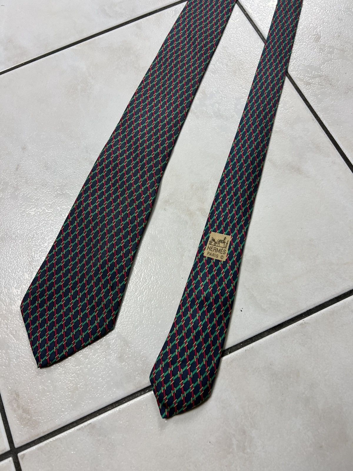 Hermes Vintage Hermes Paris silk tie luxury 7155 FA pattern logo H Size ONE SIZE - 8 Thumbnail
