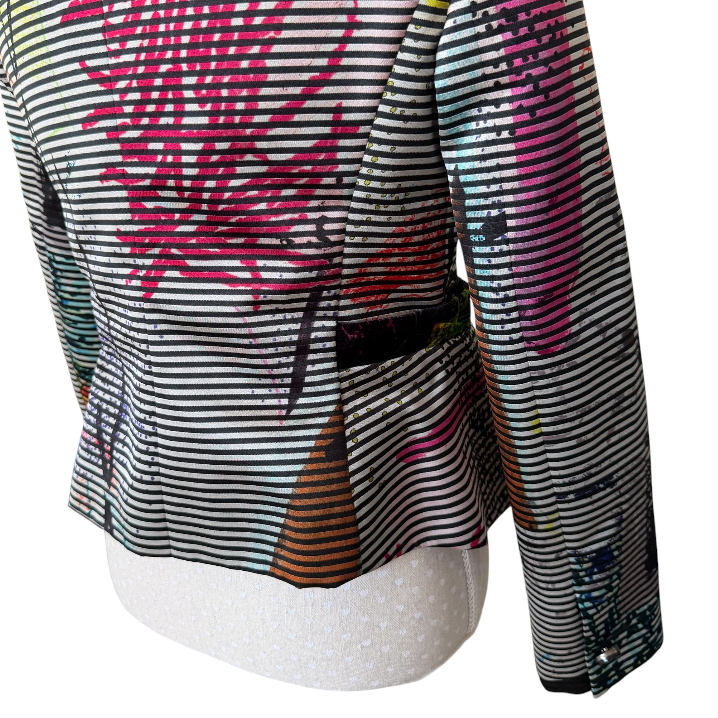 Giorgio Armani ARMANI ABSTRACT PRINT JACKET Size M / US 6-8 / IT 42-44 - 7 Thumbnail