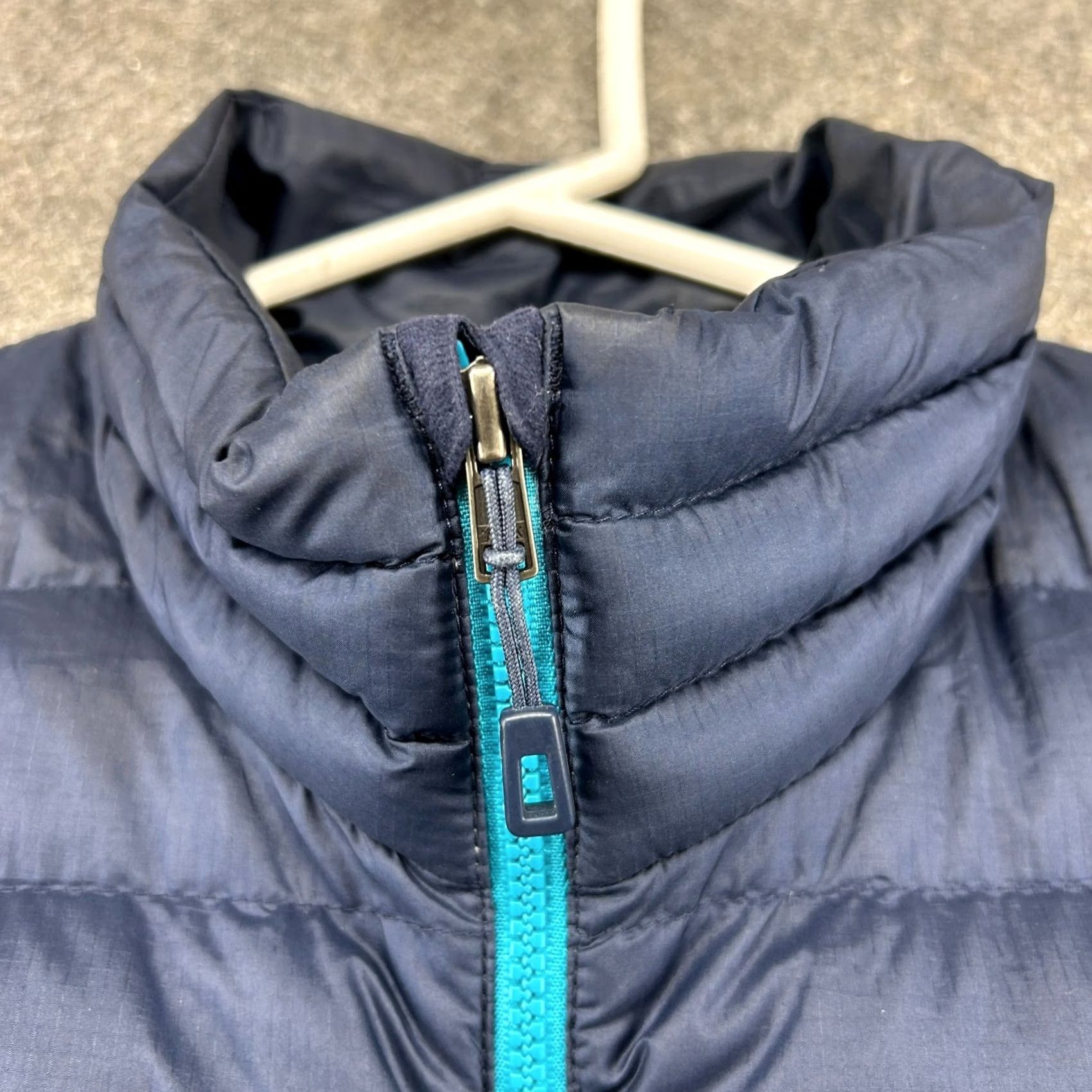 Patagonia Patagonia Womens M Blue Puffer Jacket Goose Down Insulated Logo Full Zip Pocket Size M / US 6-8 / IT 42-44 - 4 Thumbnail