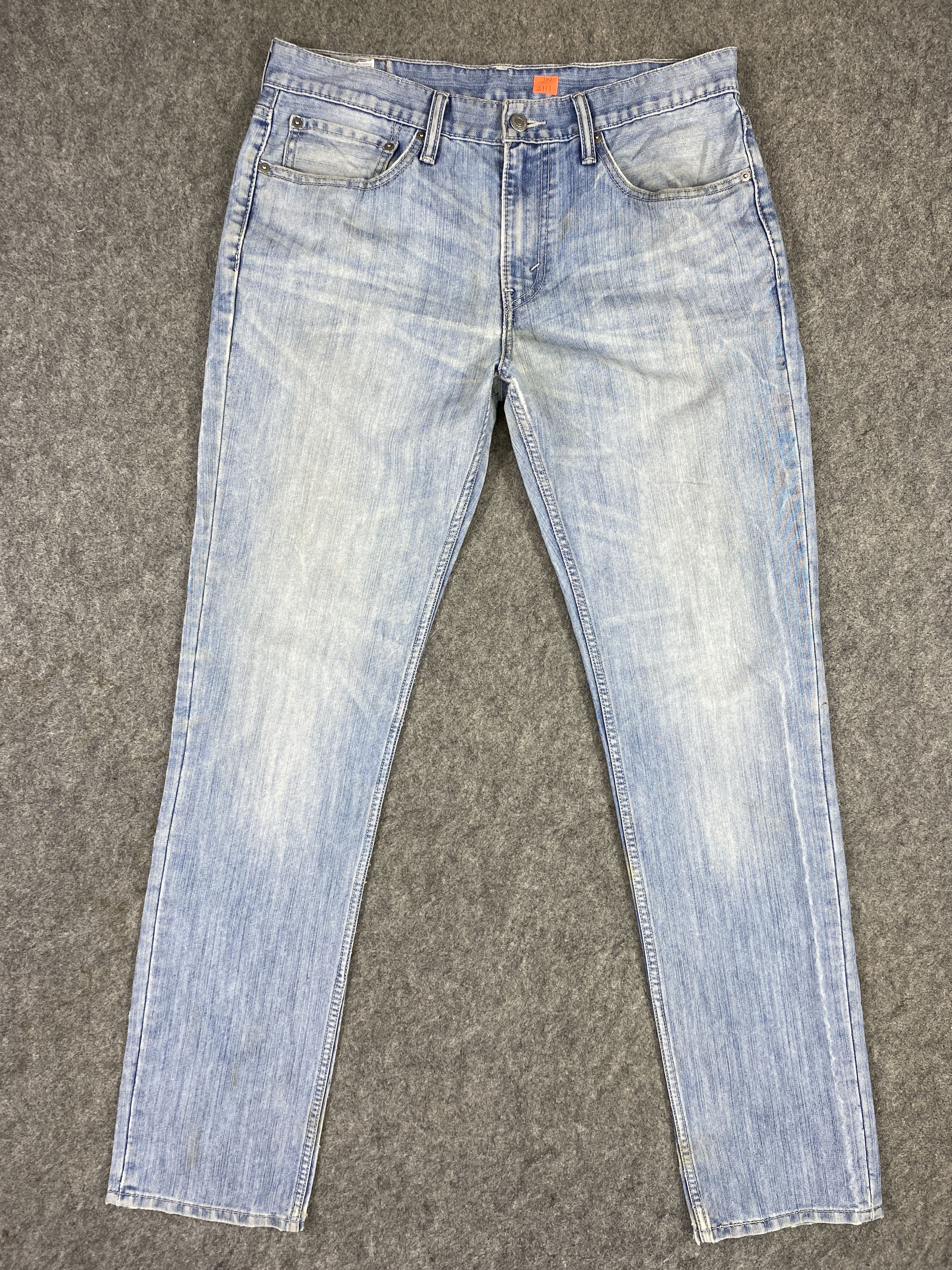 Light Blue Wash Vintage Levi's 511 34x33.5 Denim -JN2111