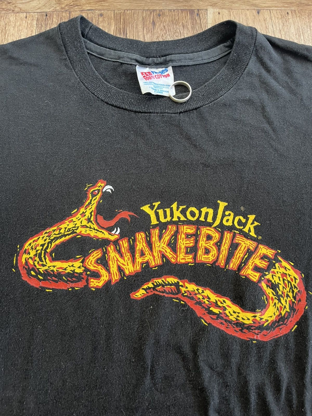 Vintage Vintage YukonJack Snakebite company 90’s T-shirt Size US XL / EU 56 / 4 - 5 Thumbnail