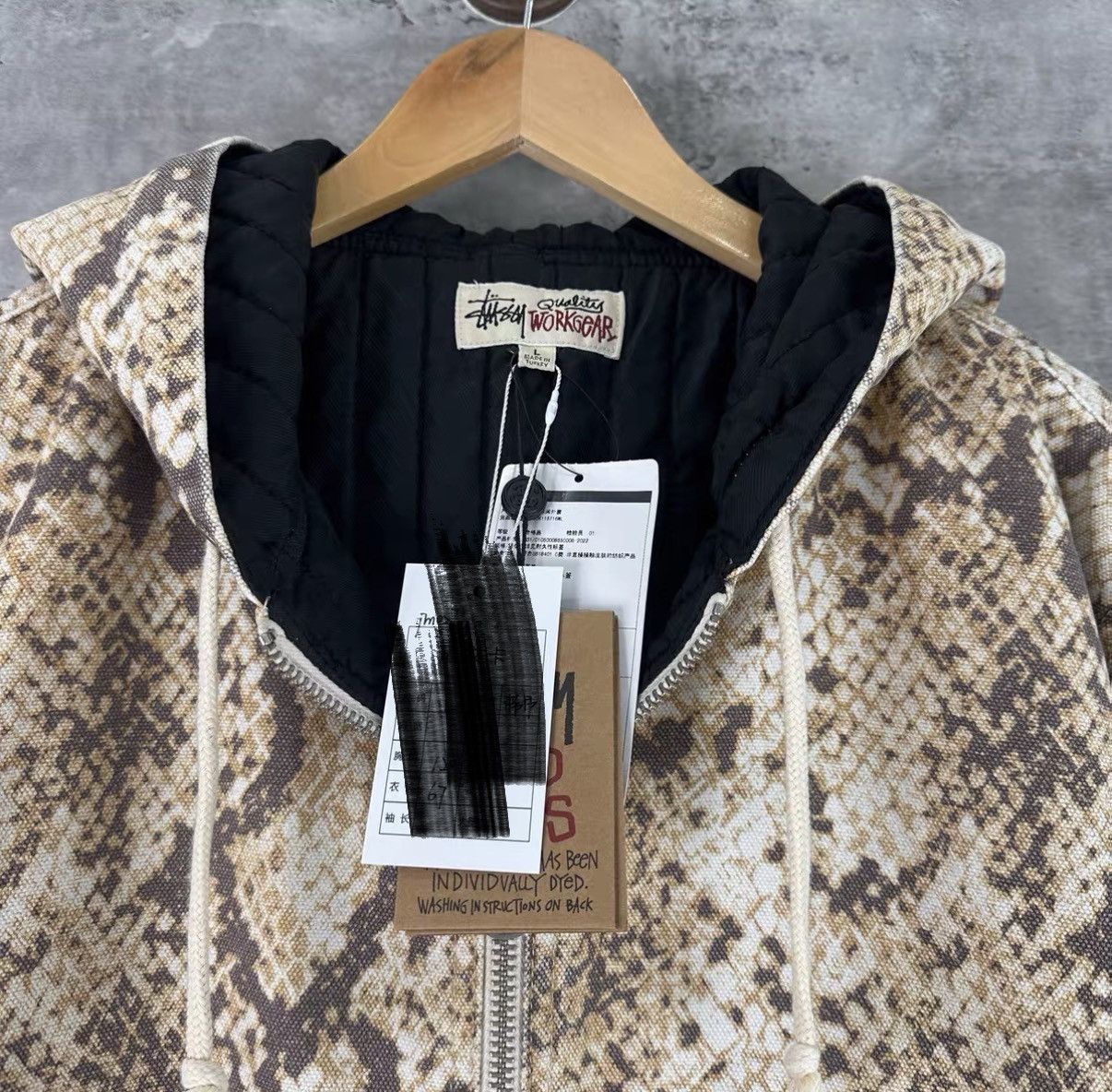 Stussy Stussy Snake Pattern Insulated Hooded Work Jacket J42 Size US L / EU 52-54 / 3 - 3 Thumbnail