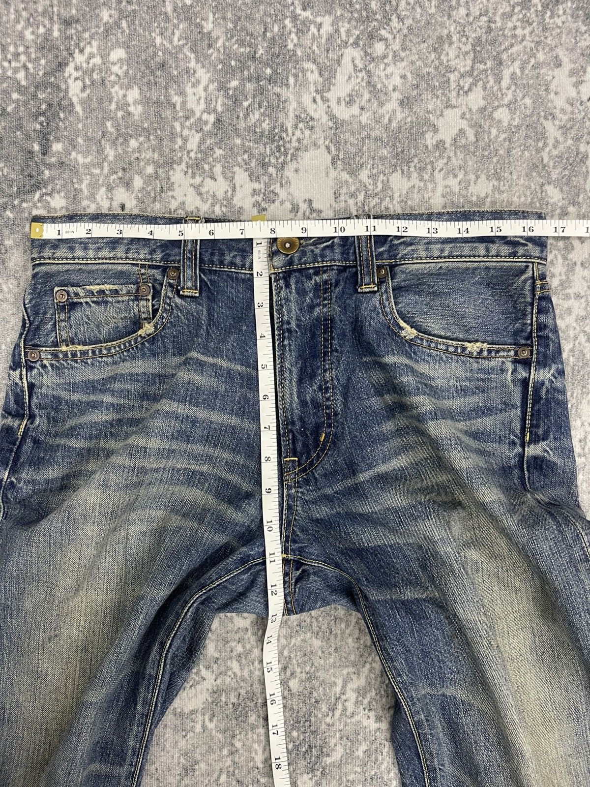 Uniqlo Vtg Uniqlo UJ S004 Loose Fit Straight Blue Washed Denim s5 Size US 31 - 13 Thumbnail