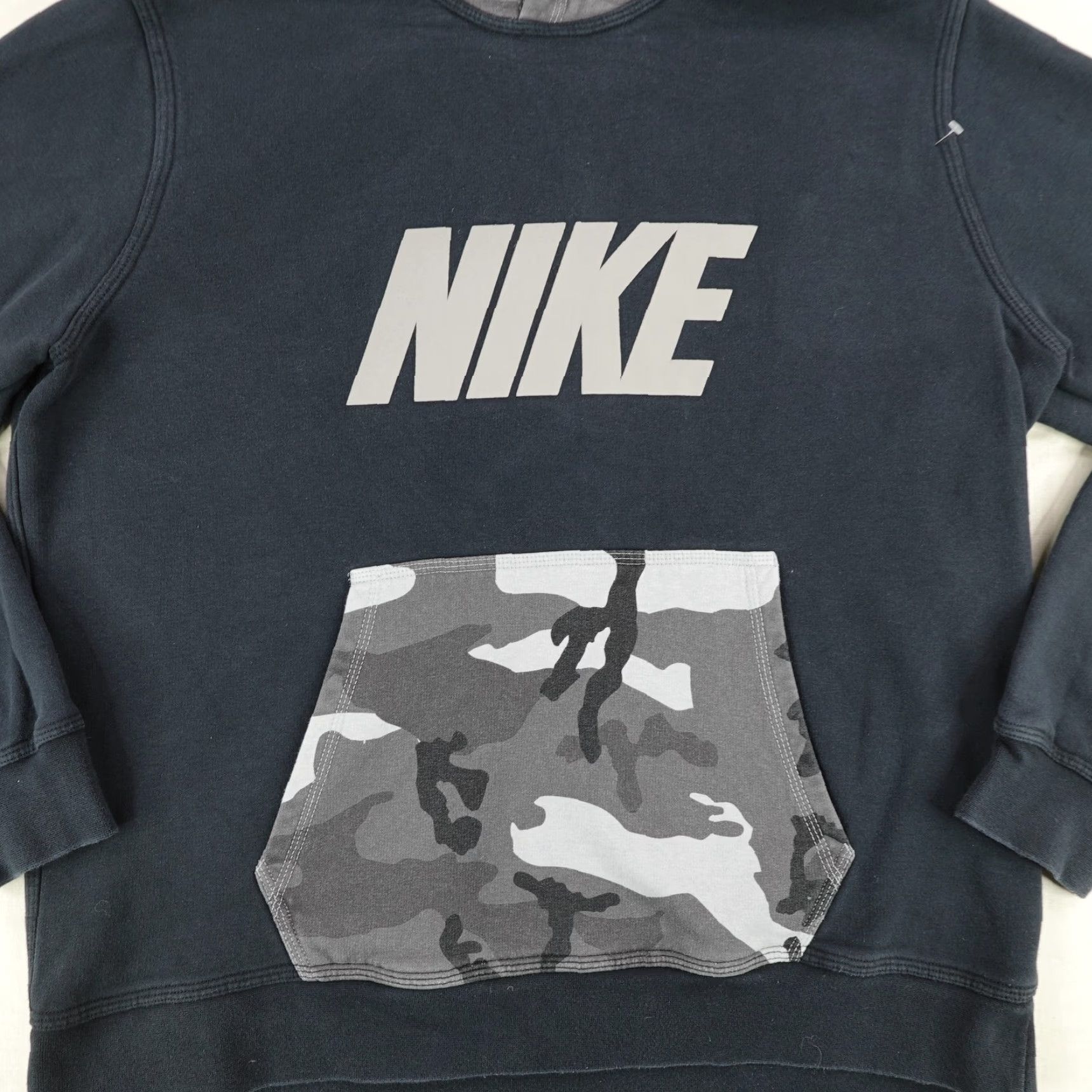 Nike Nike Hoodie Mens XL Black Gray Camo Camouflage Pullover Sweatshirt Warmup Gym Size US XL / EU 56 / 4 - 2 Thumbnail