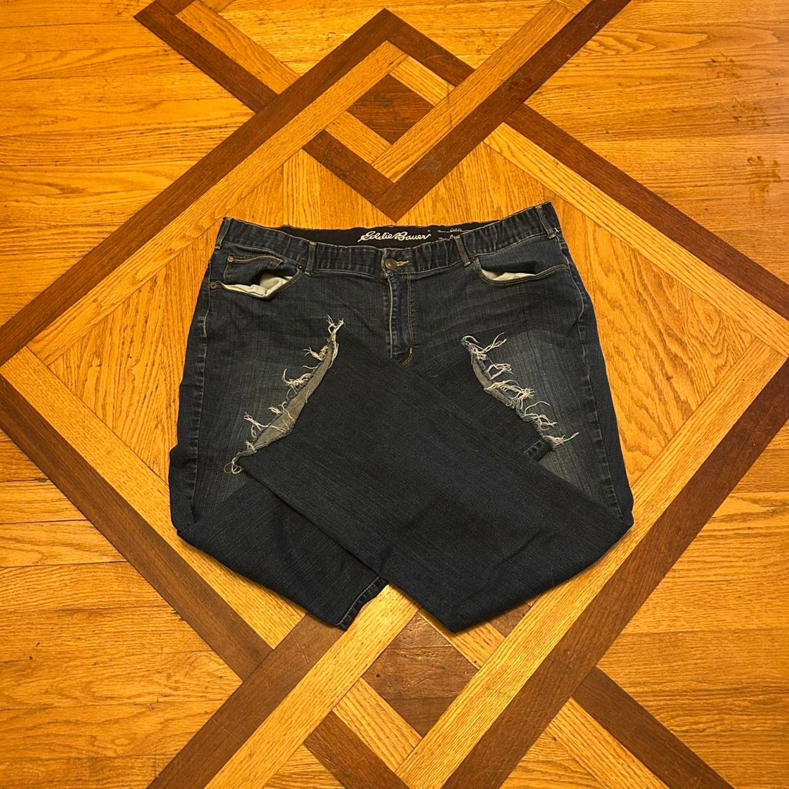 Eddie Bauer (XL) Eddie Bauer Curvy Bootcut Jeans with Distressed Cuffs Size 38" / US 16 / IT 52 - 1 Thumbnail