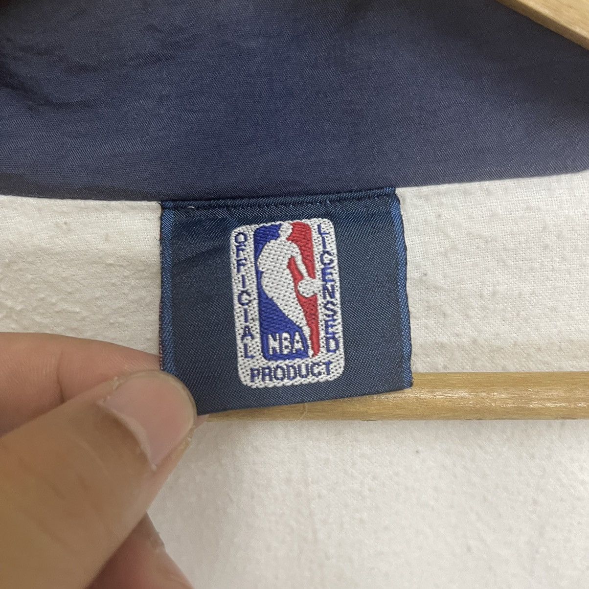 Japanese Brand NBA Japanase Basketball Gifu Team Small Logo Zipper Jacket Size US L / EU 52-54 / 3 - 10 Thumbnail