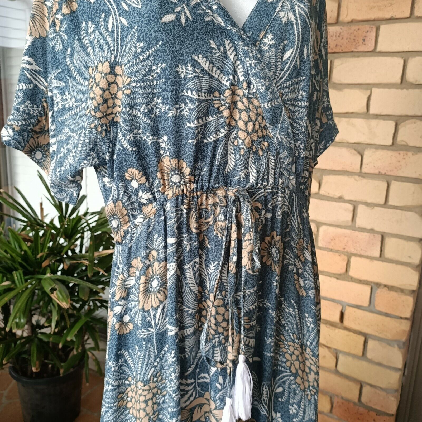 Other Holiday Trading Dress Blue White Floral Size S/M Size ONE SIZE - 7 Thumbnail
